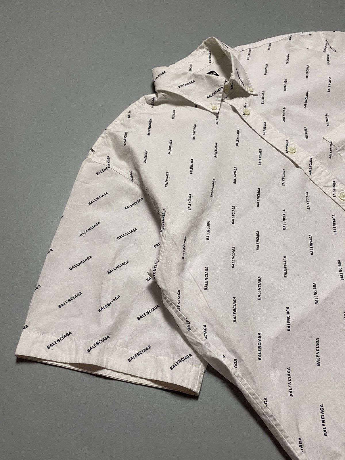 Balenciaga Balenciaga Poplin all over print shirt buttons Size US M / EU 48-50 / 2 - 3 Thumbnail
