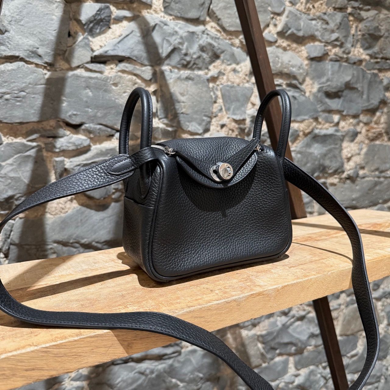 Hermes Hermès 2024 Black Taurillon Mini Lindy 20 Bag Size ONE SIZE - 3 Thumbnail