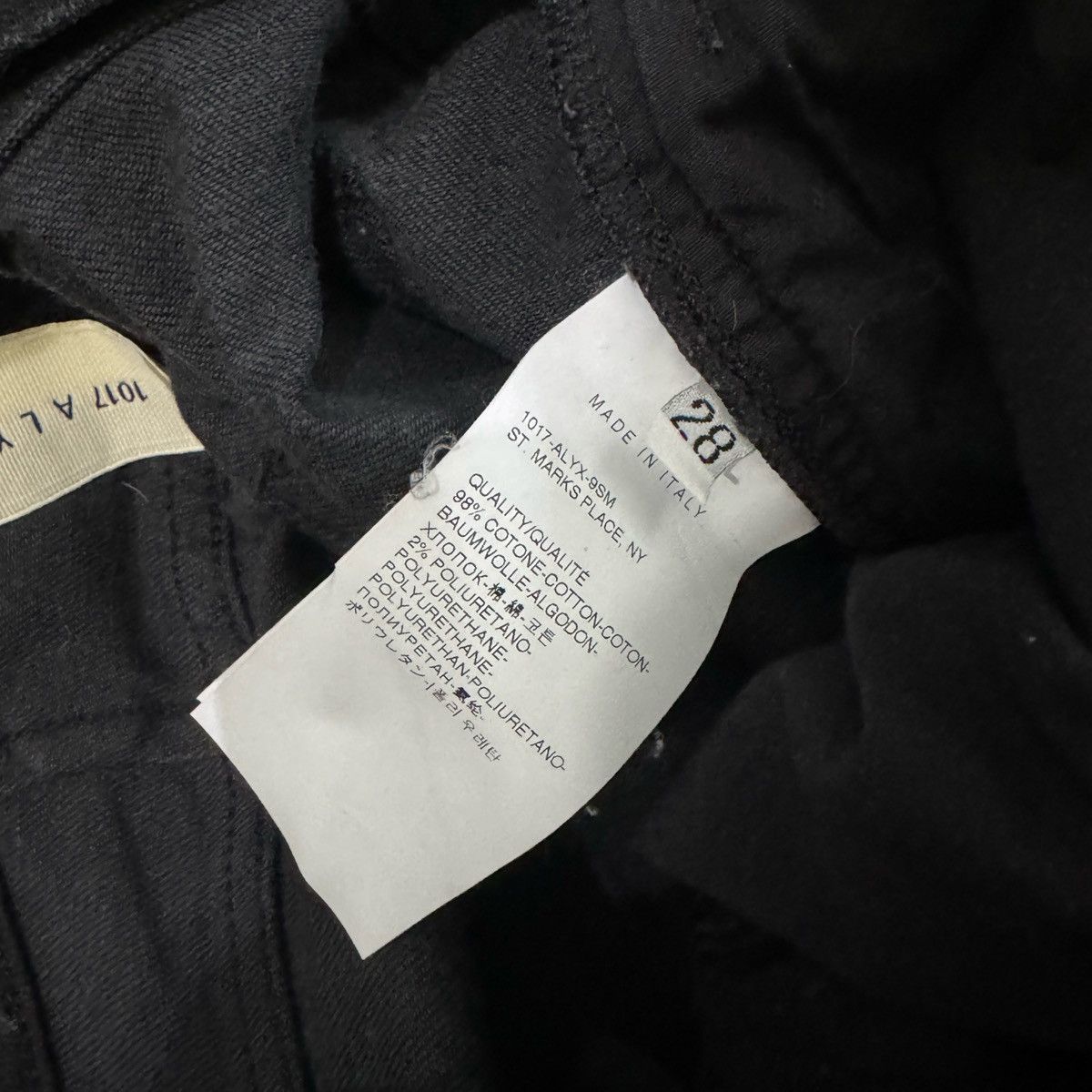 1017 ALYX 9SM 1017 ALYX 9SM Buckle Monogram Logo Pants Size US 28 / EU 44 - 8 Thumbnail