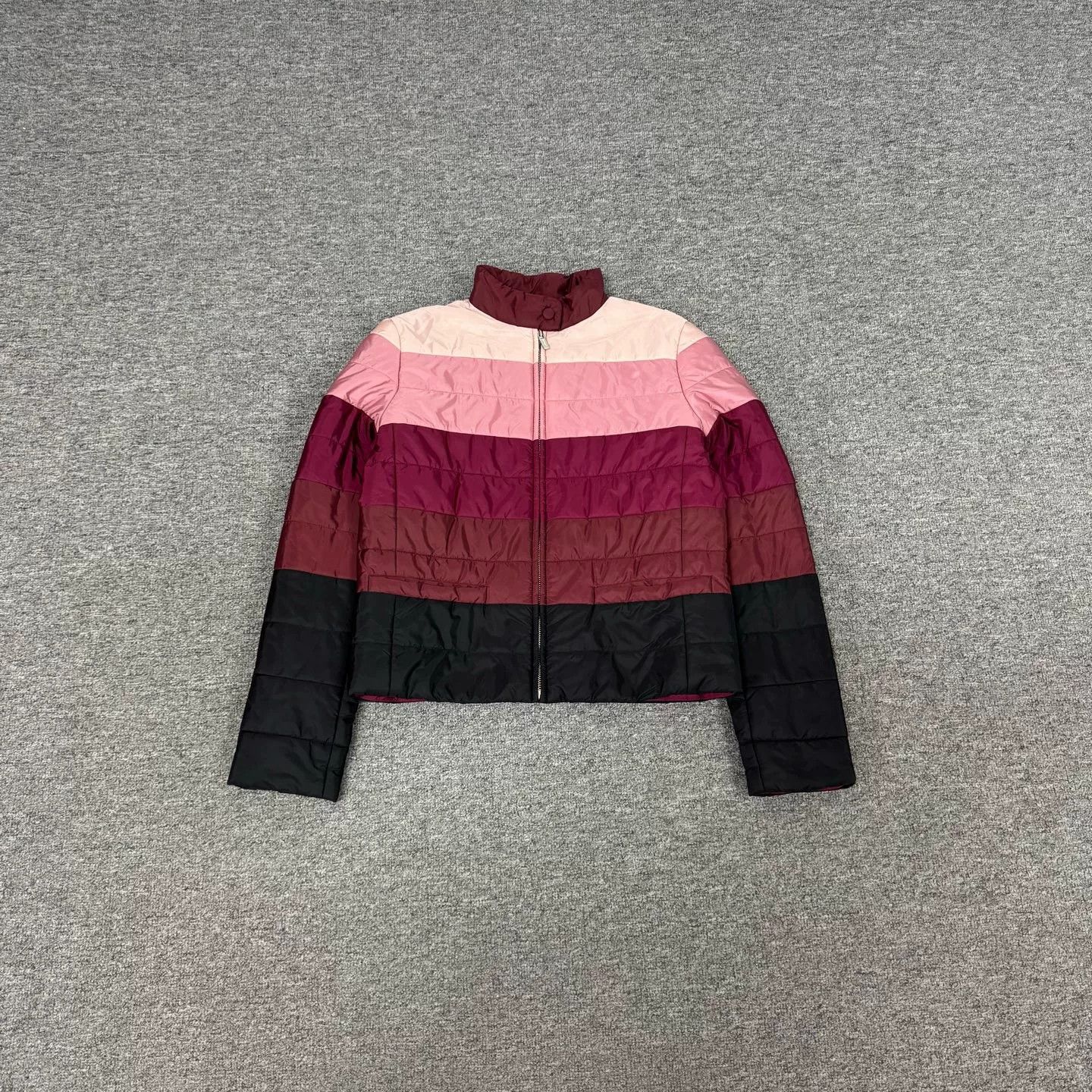 Miu Miu Miu Miu Gradient Stand Collar Down Jacket Size S / US 4 / IT 40 - 1 Thumbnail