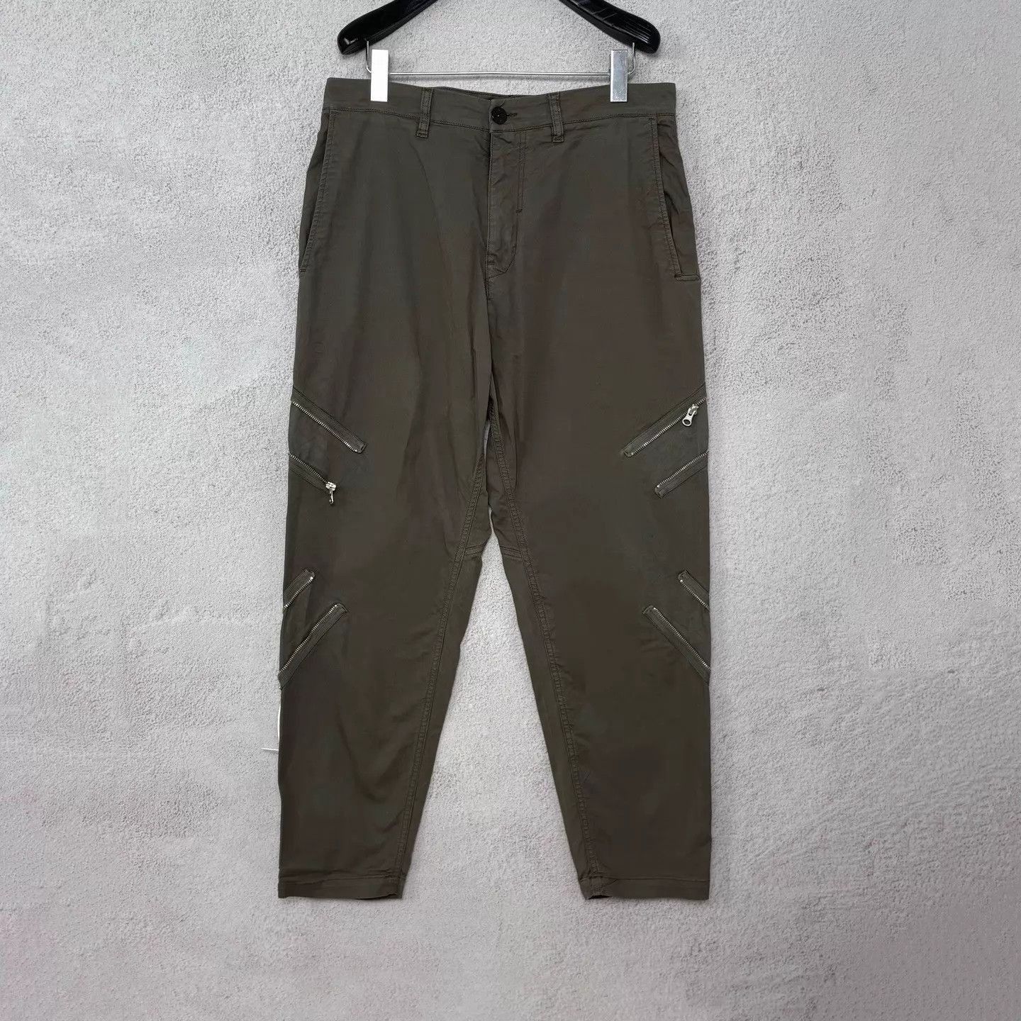 Stone Island Green Cargo Pants with Zip Pockets Size 32 Size US 32 / EU 48 - 1 Thumbnail