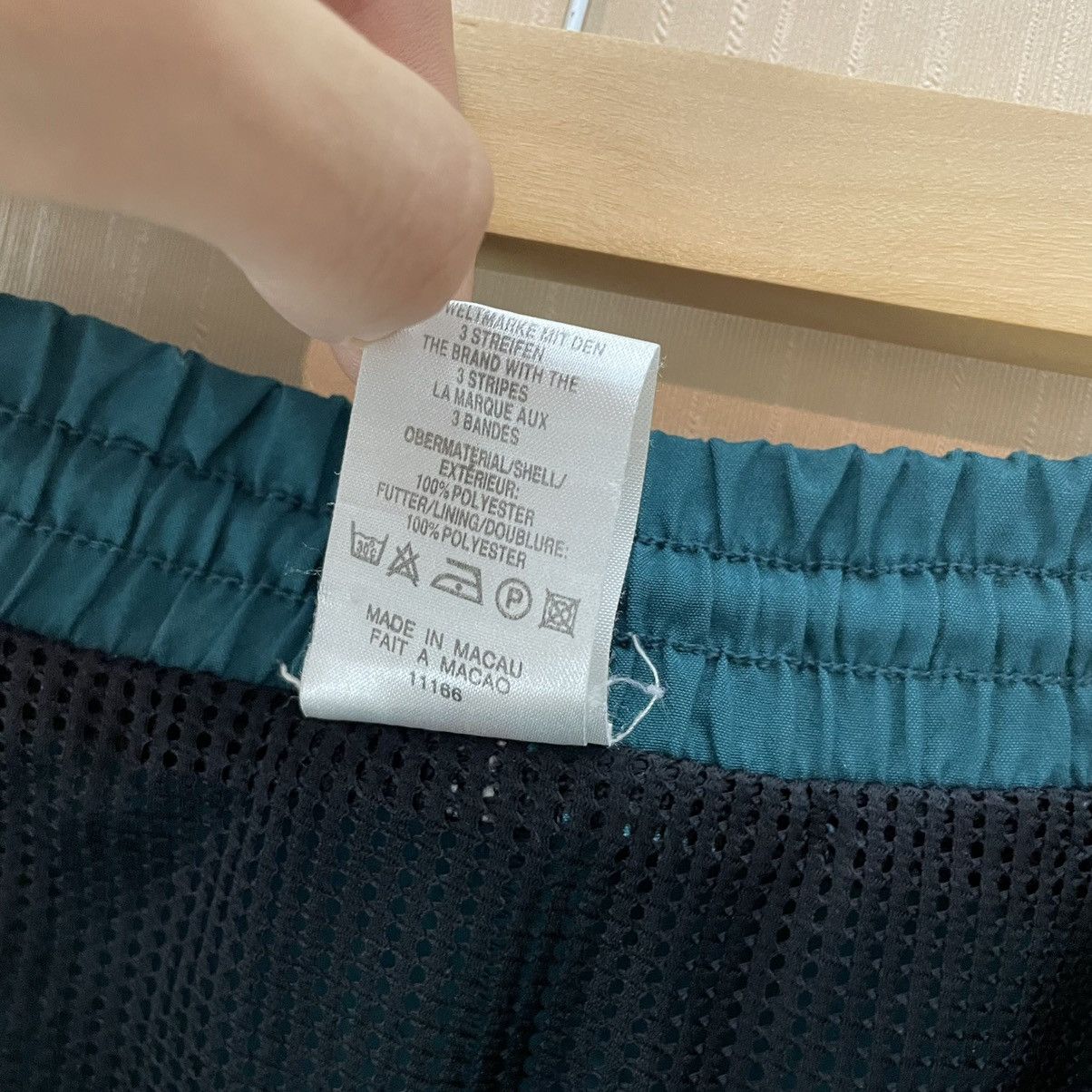 Adidas × Vintage Adidas vintage shorts 90s Size US 34 / EU 50 - 9 Thumbnail