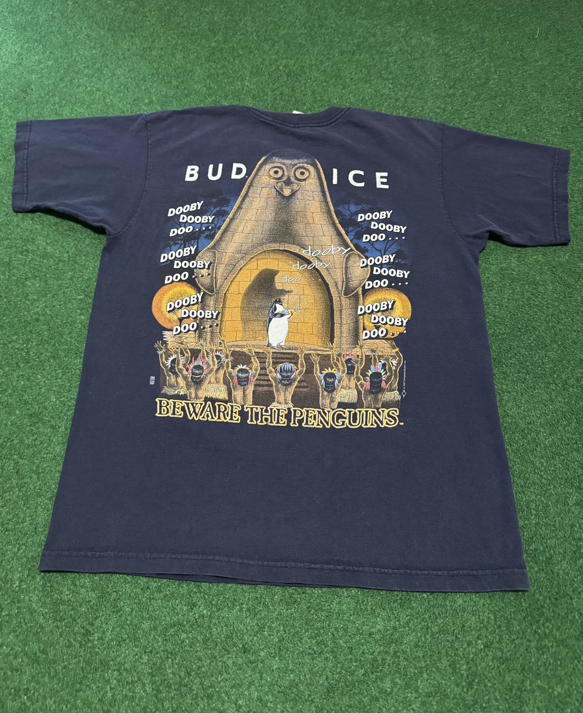 Budweiser Bud Ice Penguins Dooby Doody Budweiser Beer L 90s T Shirt Size US L / EU 52-54 / 3 - 1 Thumbnail
