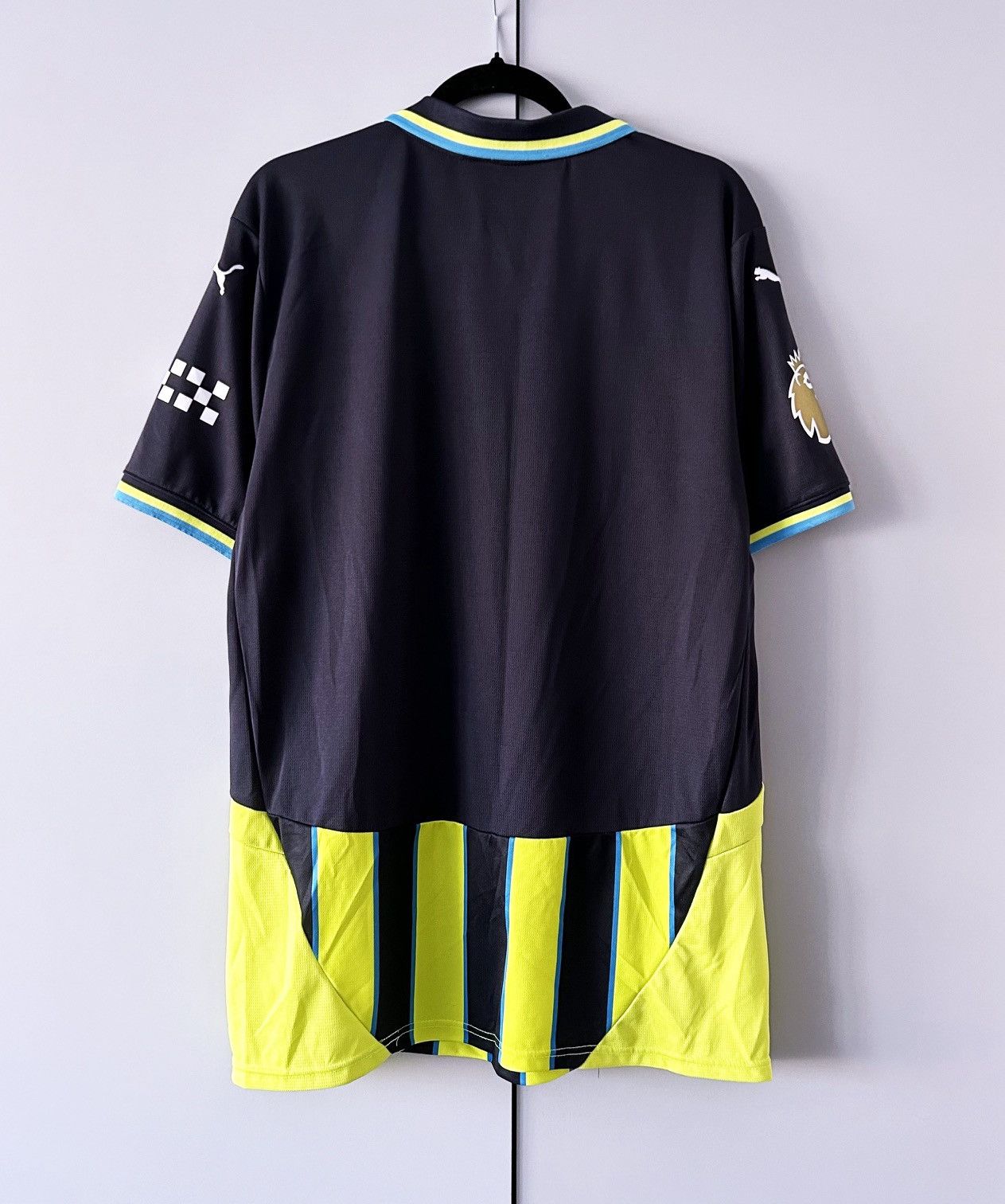 Puma Manchester City jersey away 2024 puma Size US XXL / EU 58 / 5 - 9 Thumbnail