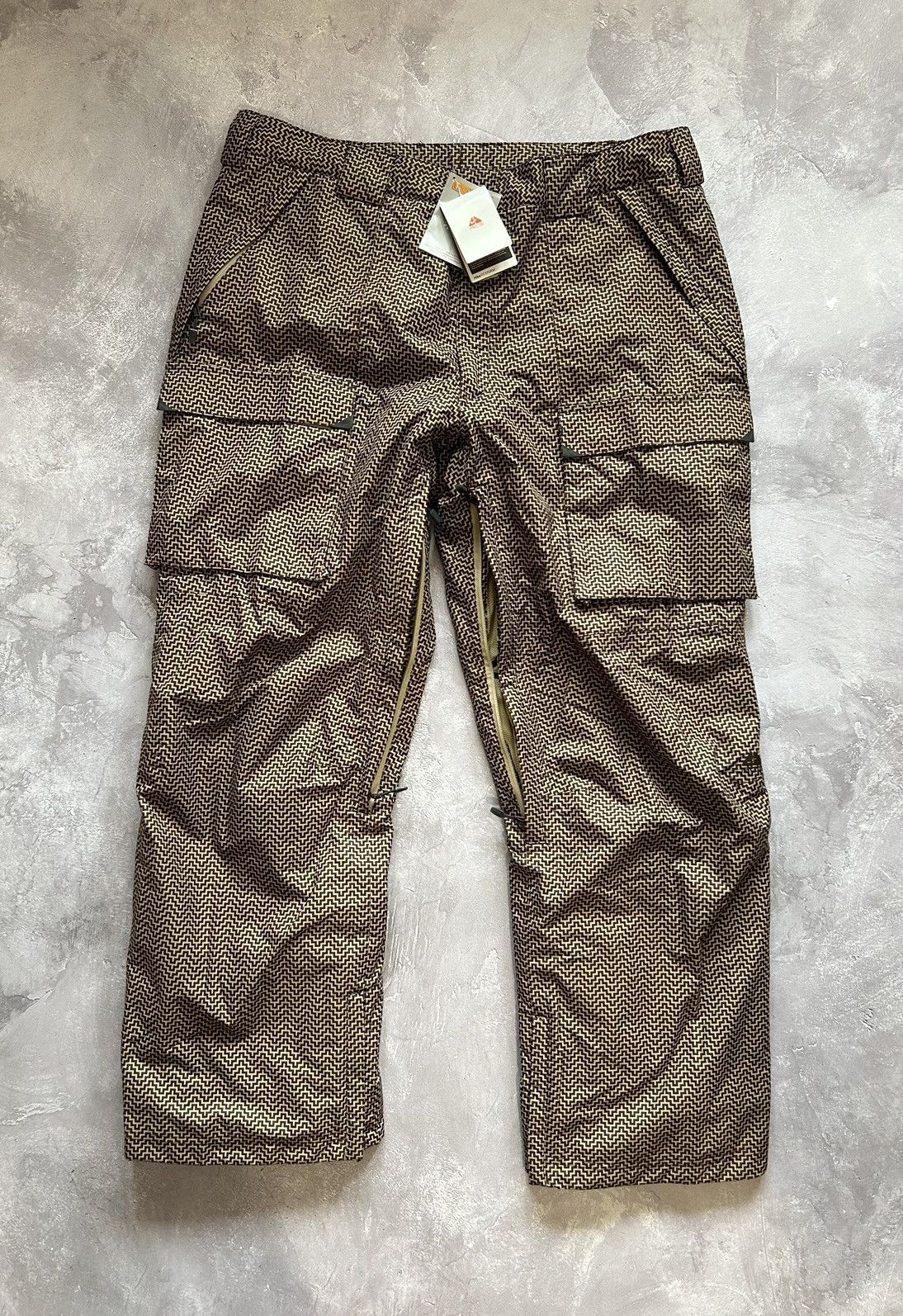 image of Vintage Nike Acg Thermore Fit Storm Ski Pants Size Xxl in Brown, Men's