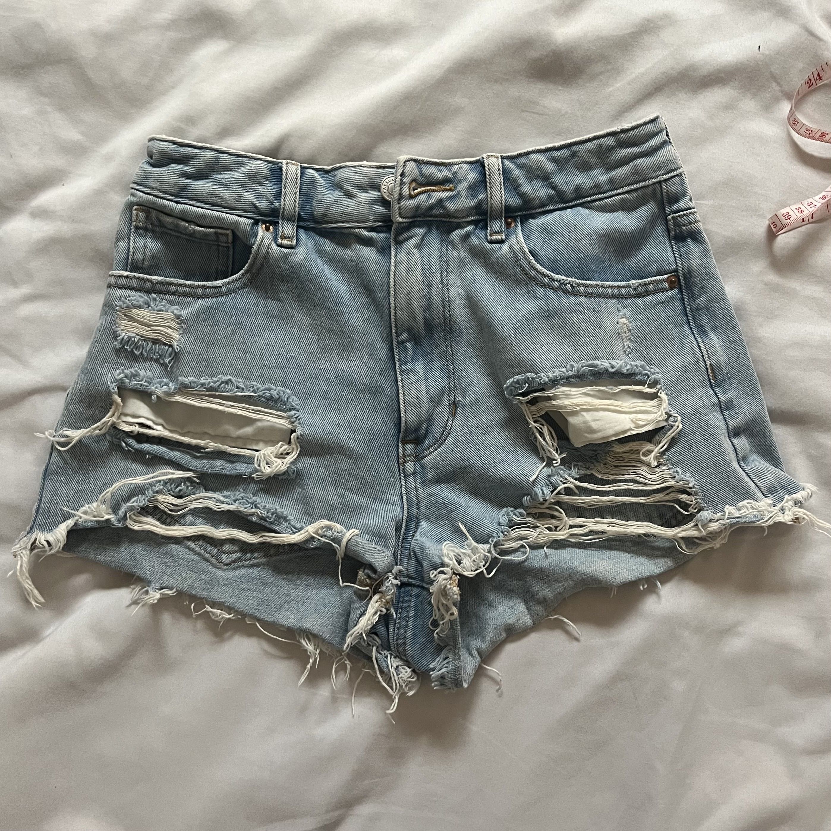 Pacsun PacSun Denim Booty Shorts with Frays Size 26" / US 2 / IT 38 - 1 Thumbnail