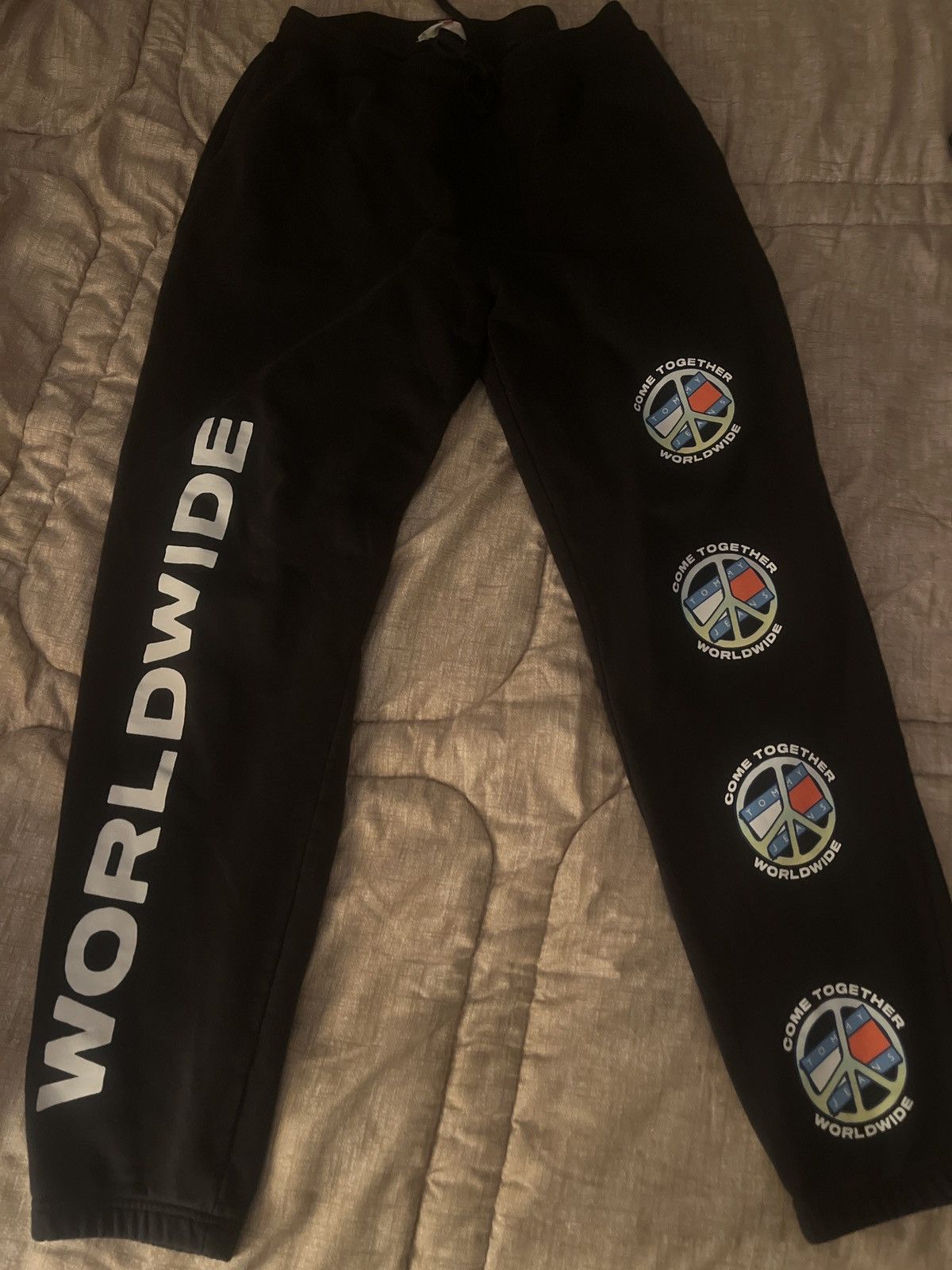 Tommy Hilfiger Tommy Jeans sweatpants Size US 32 / EU 48 - 2 Thumbnail