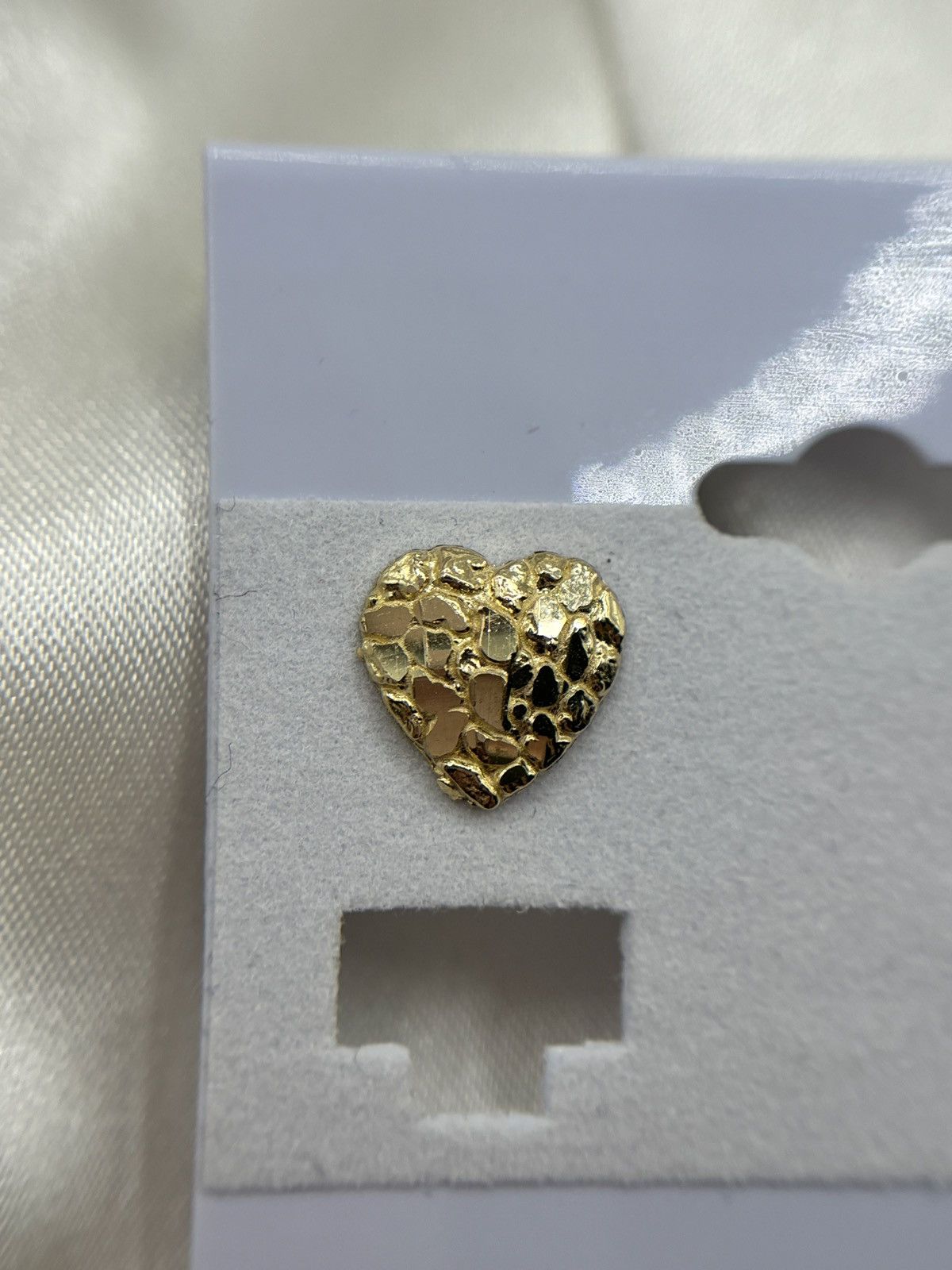 Other 10K Heart Nugget Earrings Size ONE SIZE - 2 Thumbnail