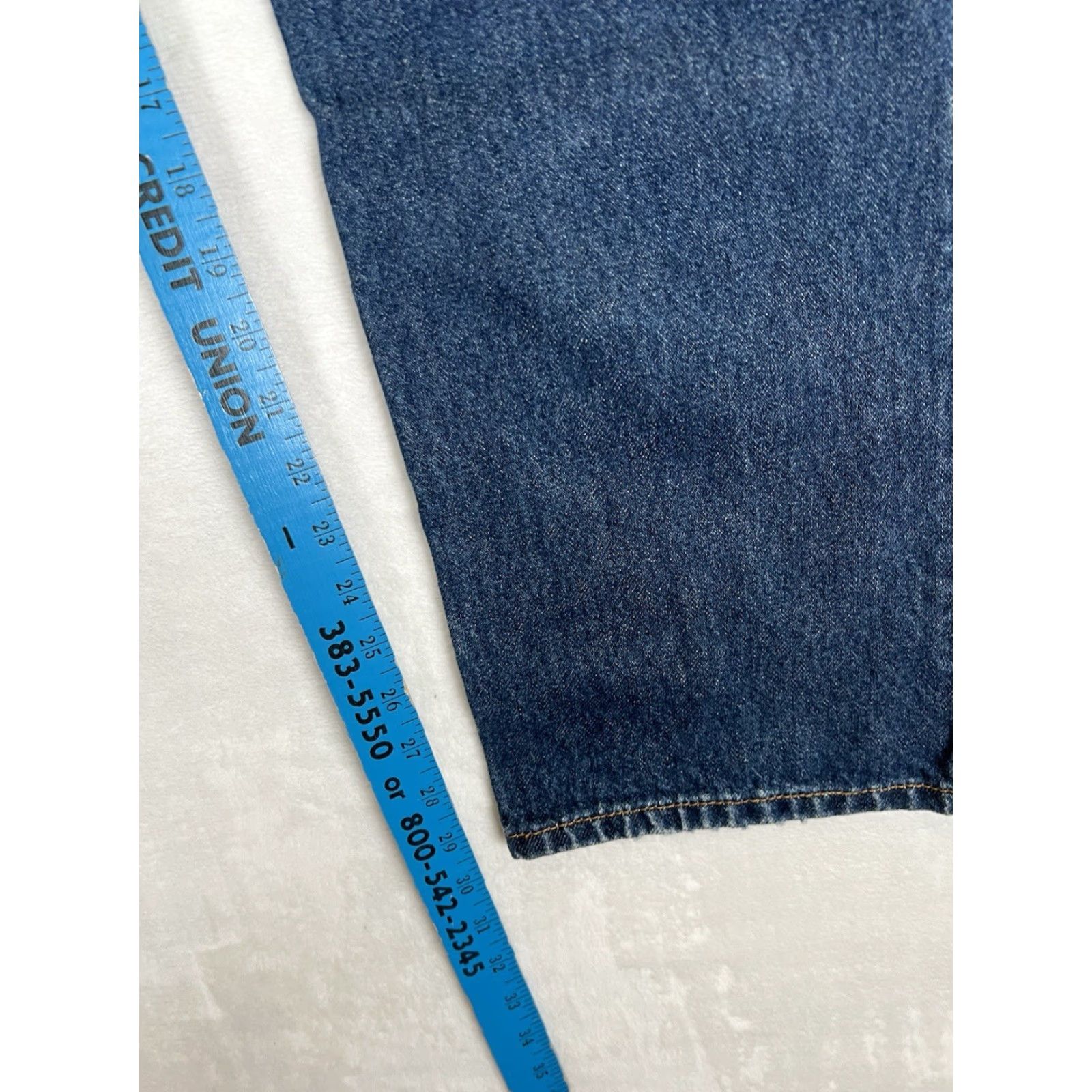 Levi's VINTAGE Levi’s 505 Jeans Denim Blue Medium Wash 40x30 Straight Jeans Men 90s USA Denim Straight Model Levi’s 505 Waist 40 Inseam 30 In Mens Size US 40 / EU 56 - 5 Thumbnail