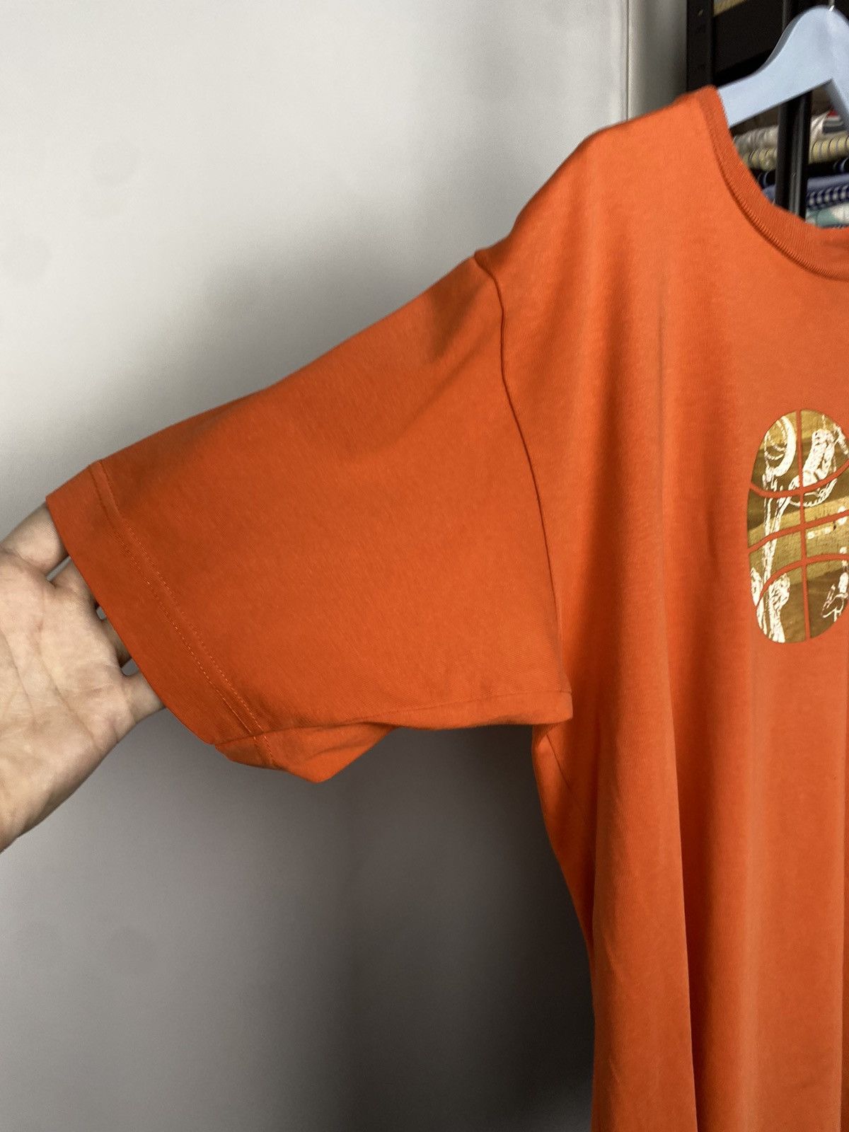 Nike × Vintage Vtg 90s Faded Nike Basketball Jordan Style Graffiti T Shirt Size US L / EU 52-54 / 3 - 3 Thumbnail