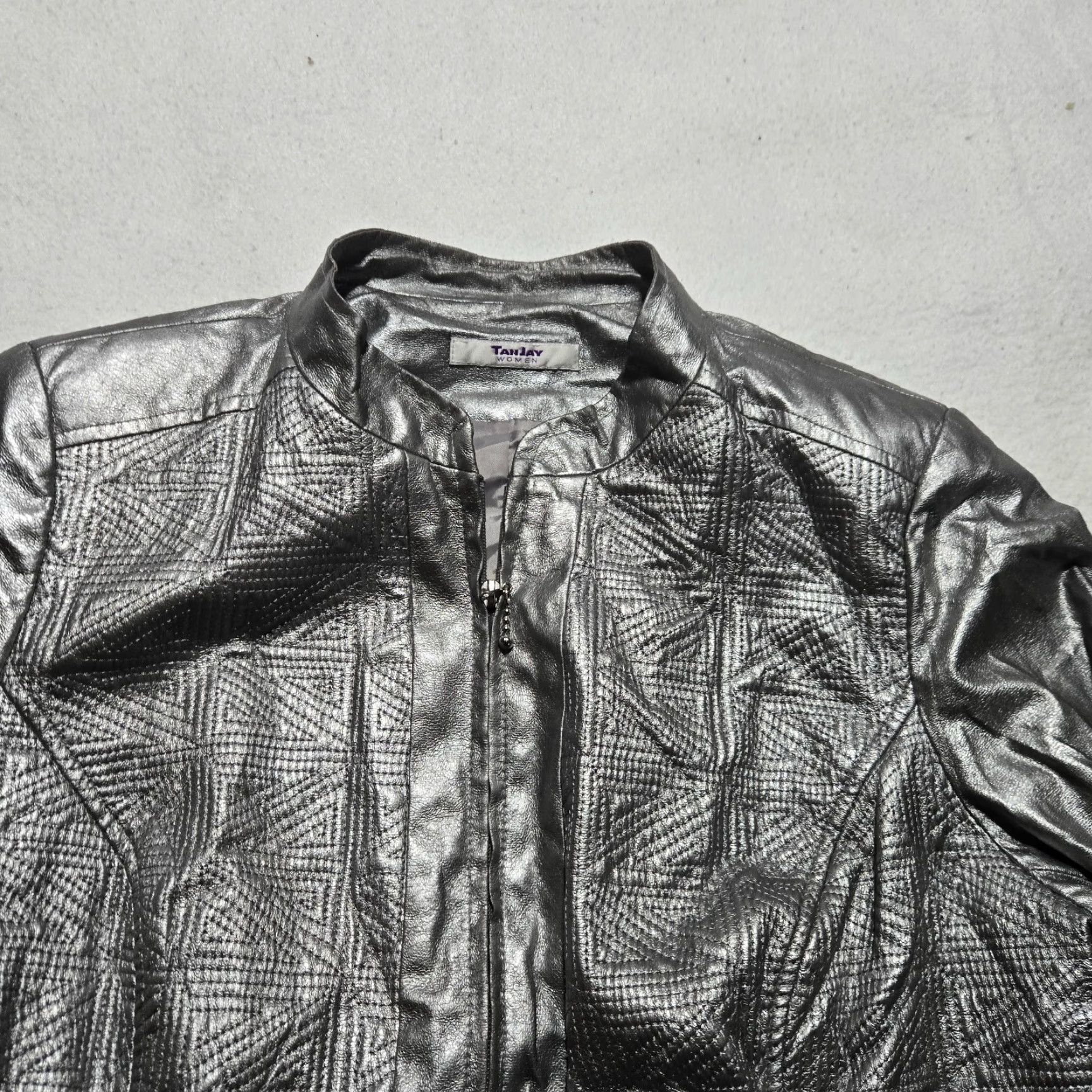 Vintage TANJAY Jacket Coat Perforated Full Zip Long Sleeve Adult Women Large Silver Size L / US 10 / IT 46 - 2 Thumbnail