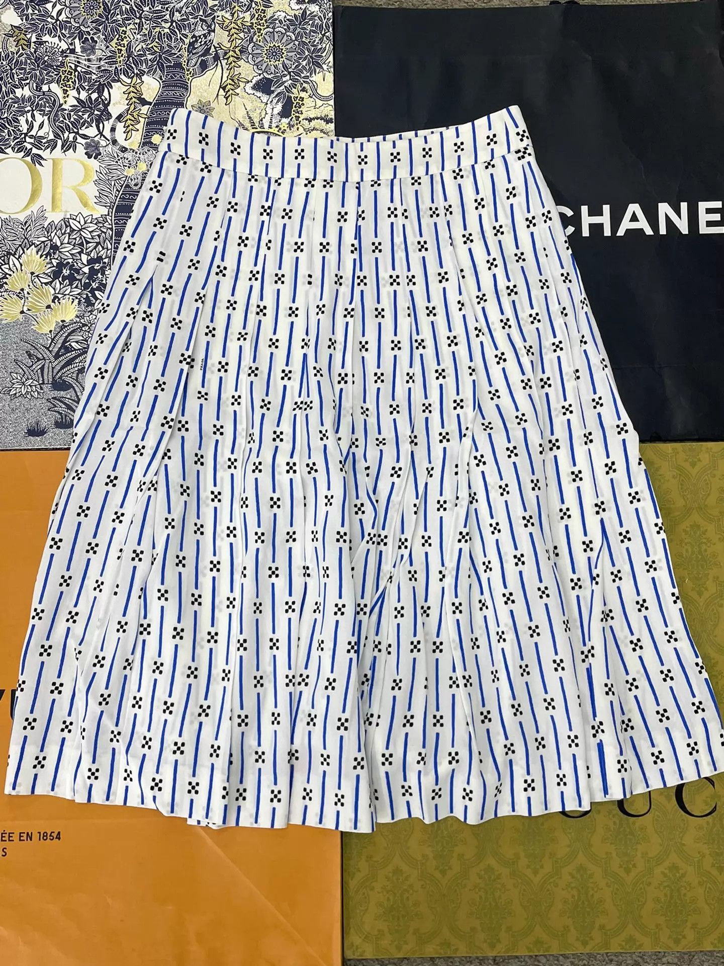 Prada Prada blue & white logo print skirt 40 Size 27" / US 4 / IT 40 - 3 Thumbnail