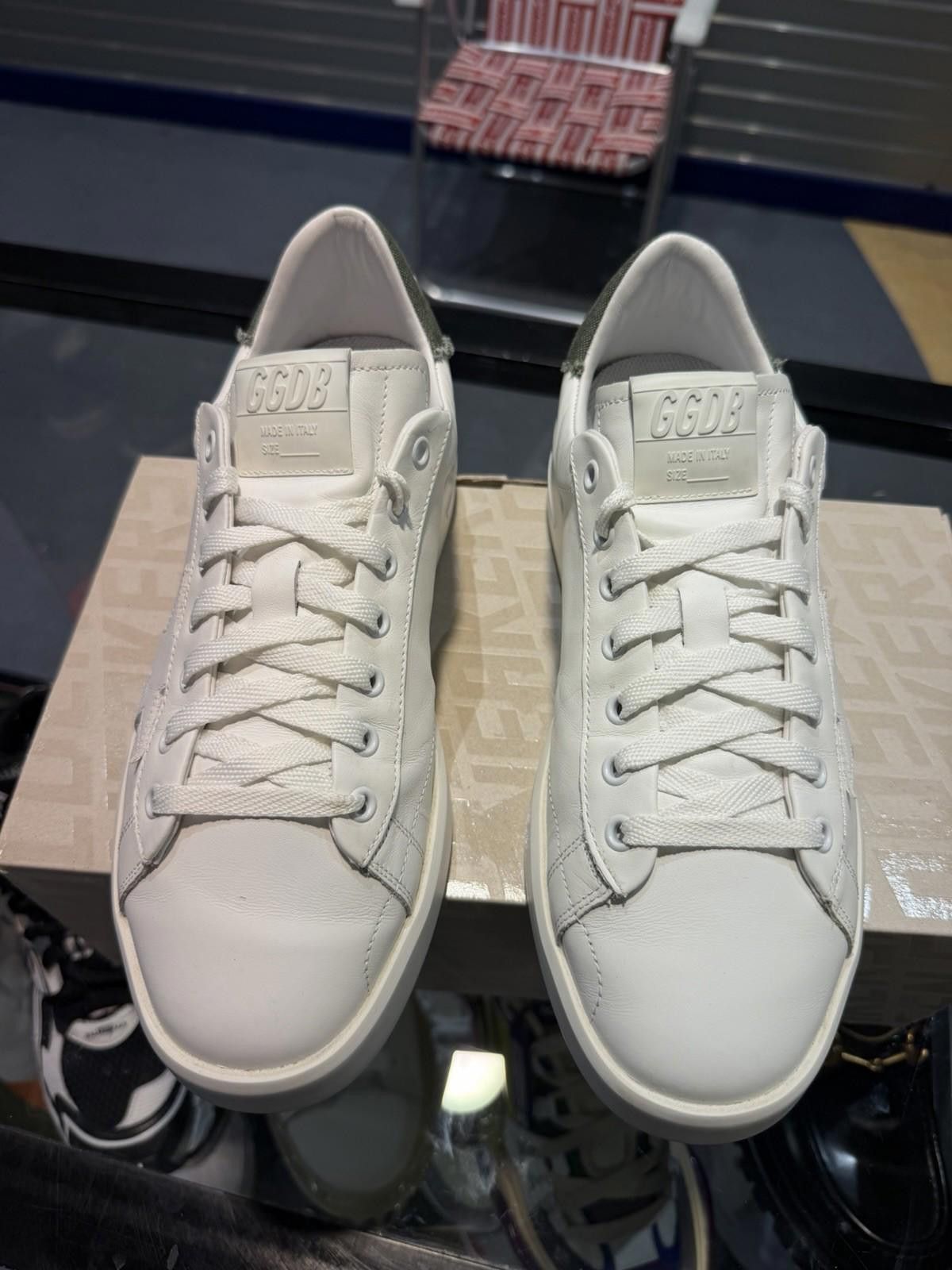 Golden Goose Golden Goose Sneakers Low Top White Green 42EU/9US Size US 9 / IT 39 - 4 Thumbnail