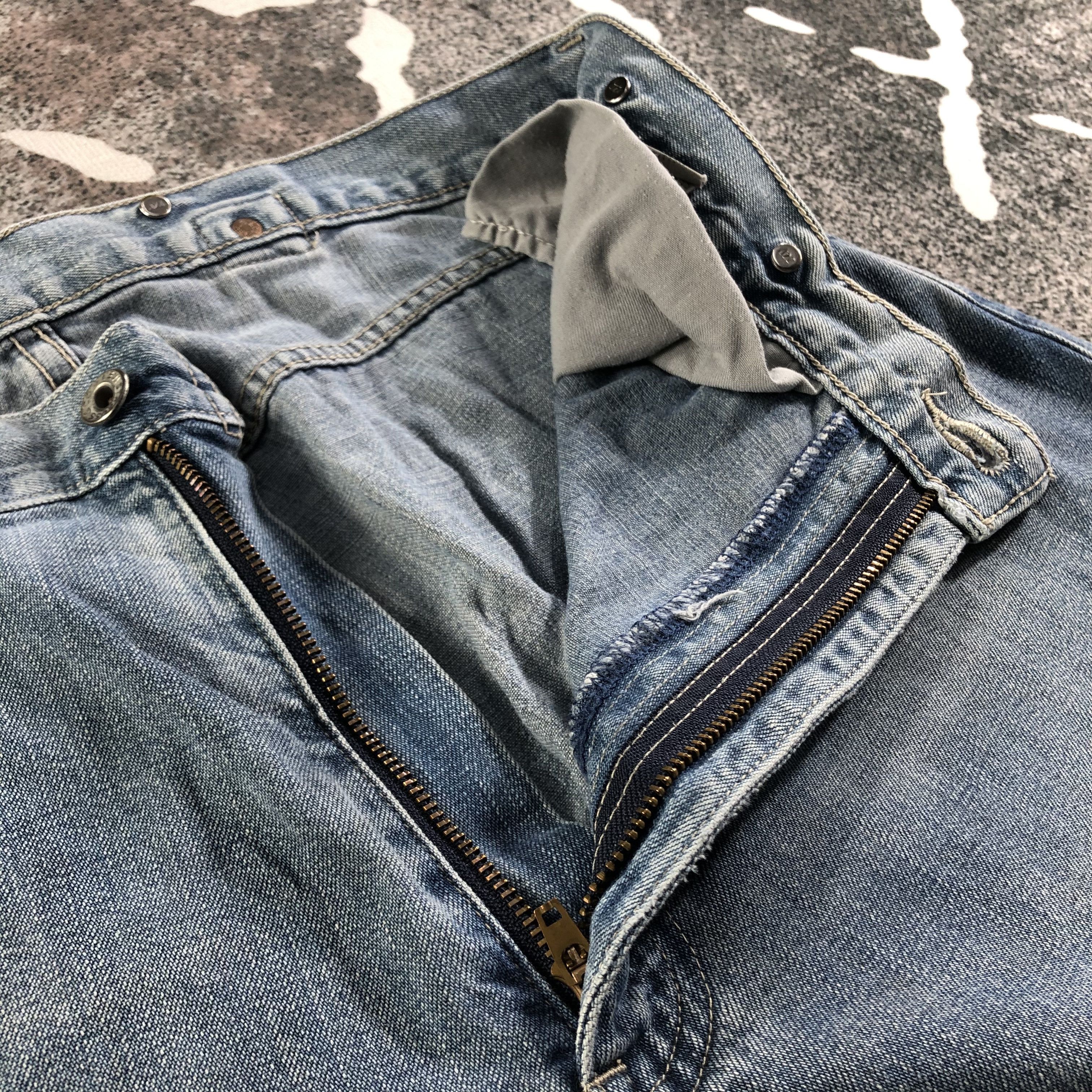 Levi's Vintage 90s Levis Jeans Medium Wash Denim KJ2229 Size US 33 - 8 Thumbnail