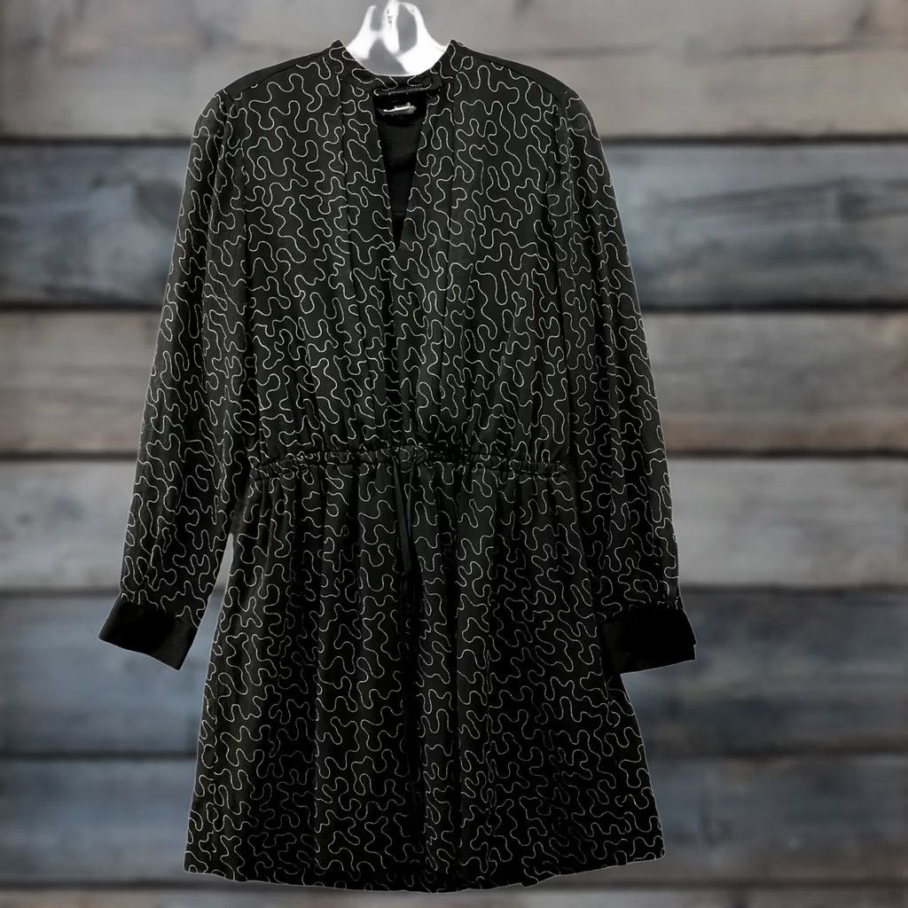 Club Monaco Club Monaco Dress Long Sleeve Black Printed A Line Split Neck Size 6 Womens Size M / US 6-8 / IT 42-44 - 1 Thumbnail