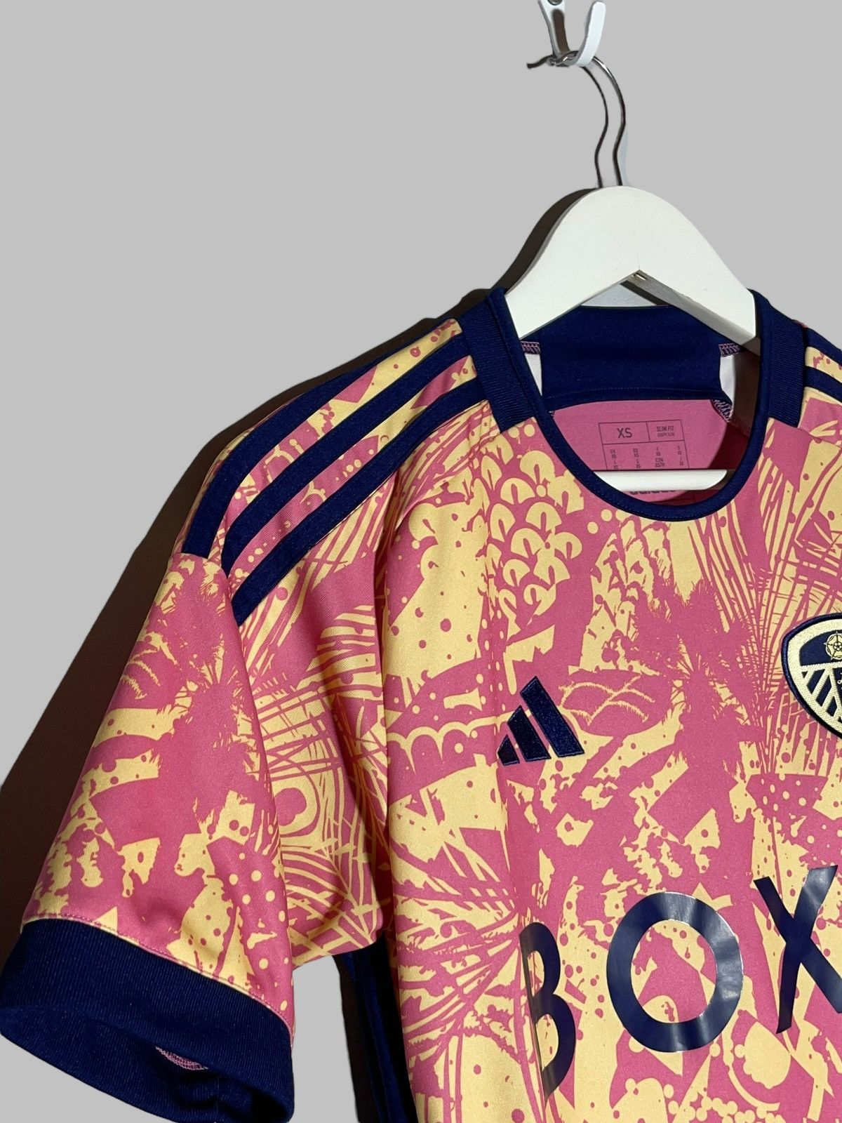 Adidas #24 Georginio Leeds United 2023/24 Third Football Shirt Size US XS / EU 42 / 0 - 4 Thumbnail