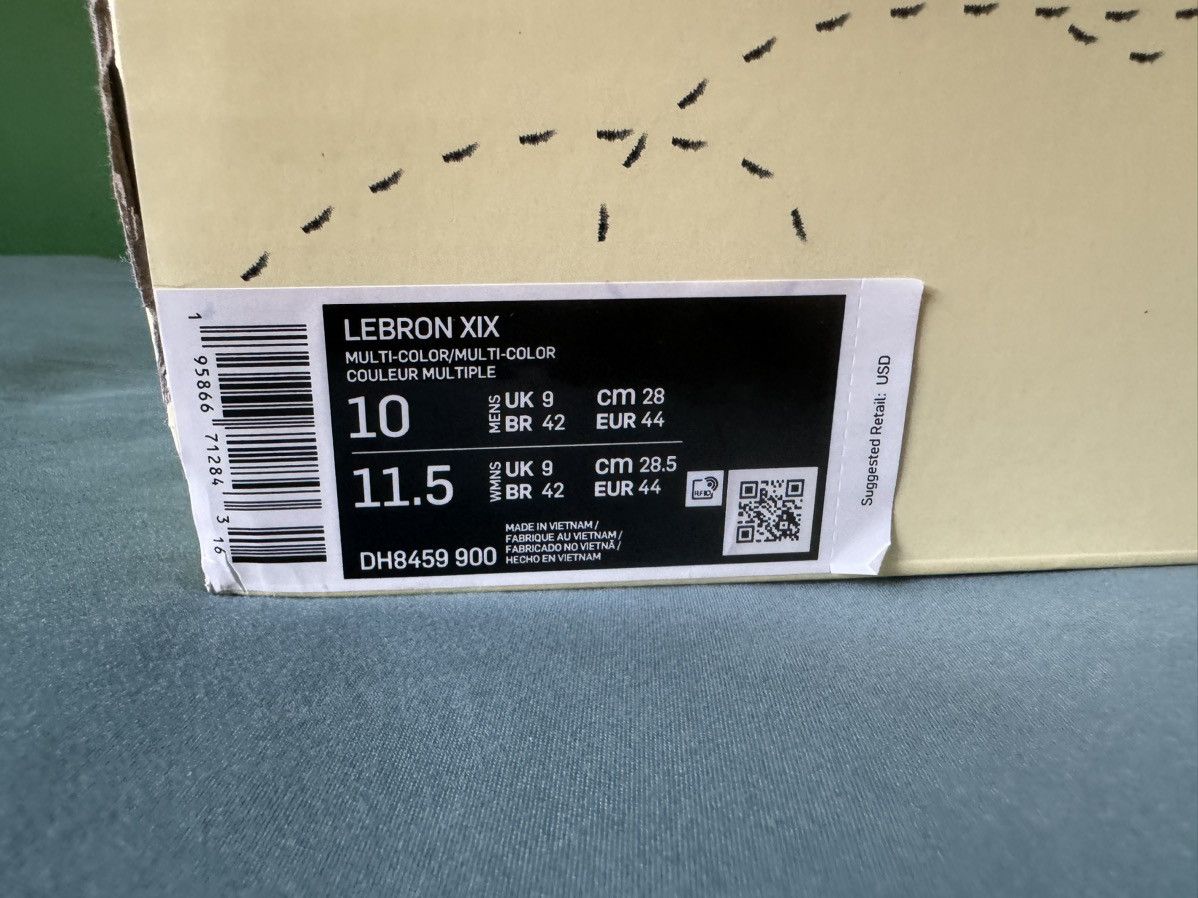 Nike Nike Lebron 19 Valentine’s Day 2022 Size US 10 / EU 43 - 6 Thumbnail