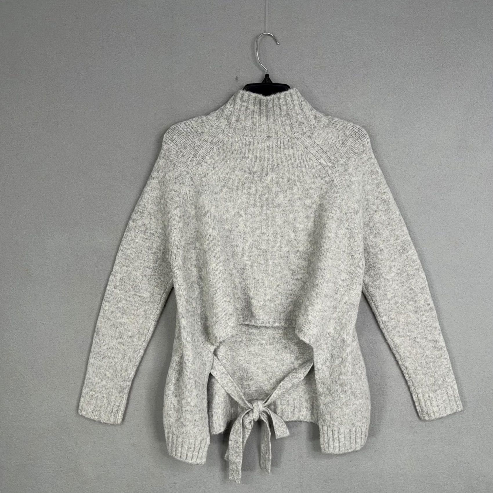 Vintage BLANKNYC Sweater Womens Large Gray Mock Neck Back Tie Bow Hem Knit Pullover Size L / US 10 / IT 46 - 4 Thumbnail