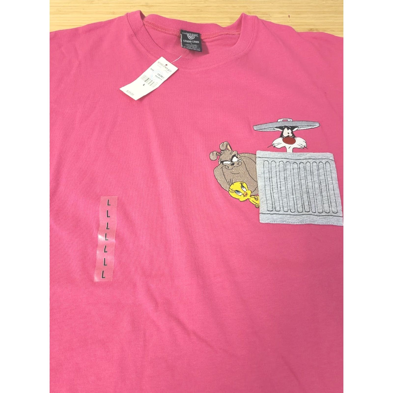 Vintage VINTAGE Warner Bros T-Shirt Pink Pocket Women's Large L 100% Cotton Crew Neck Short Sleeve Tweety Sylvester Taz 90s Casual Size L / US 10 / IT 46 - 2 Thumbnail