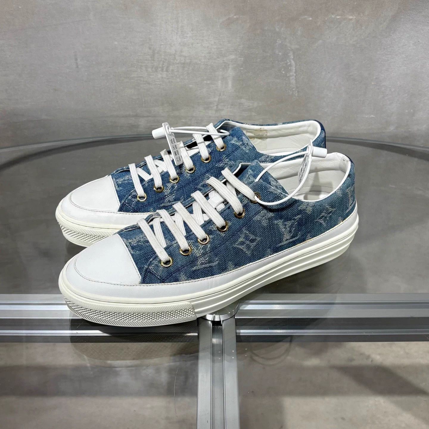 Louis Vuitton LV Stellar Denim Sneakers EU38 YH17743 Size US 7 / IT 37 - 2 Thumbnail