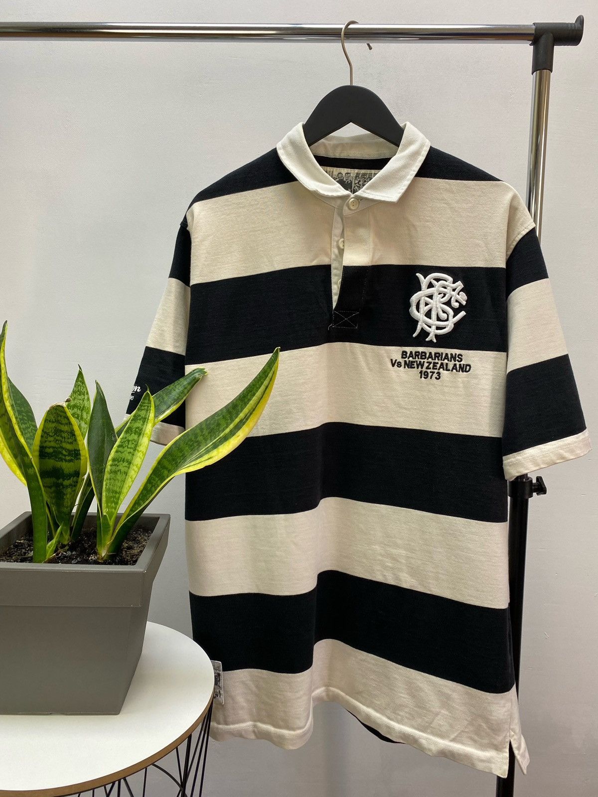 Other Cotton Traders Barbarians VS New Zealand 1973 Polo T Shirt Size US L / EU 52-54 / 3 - 1 Thumbnail