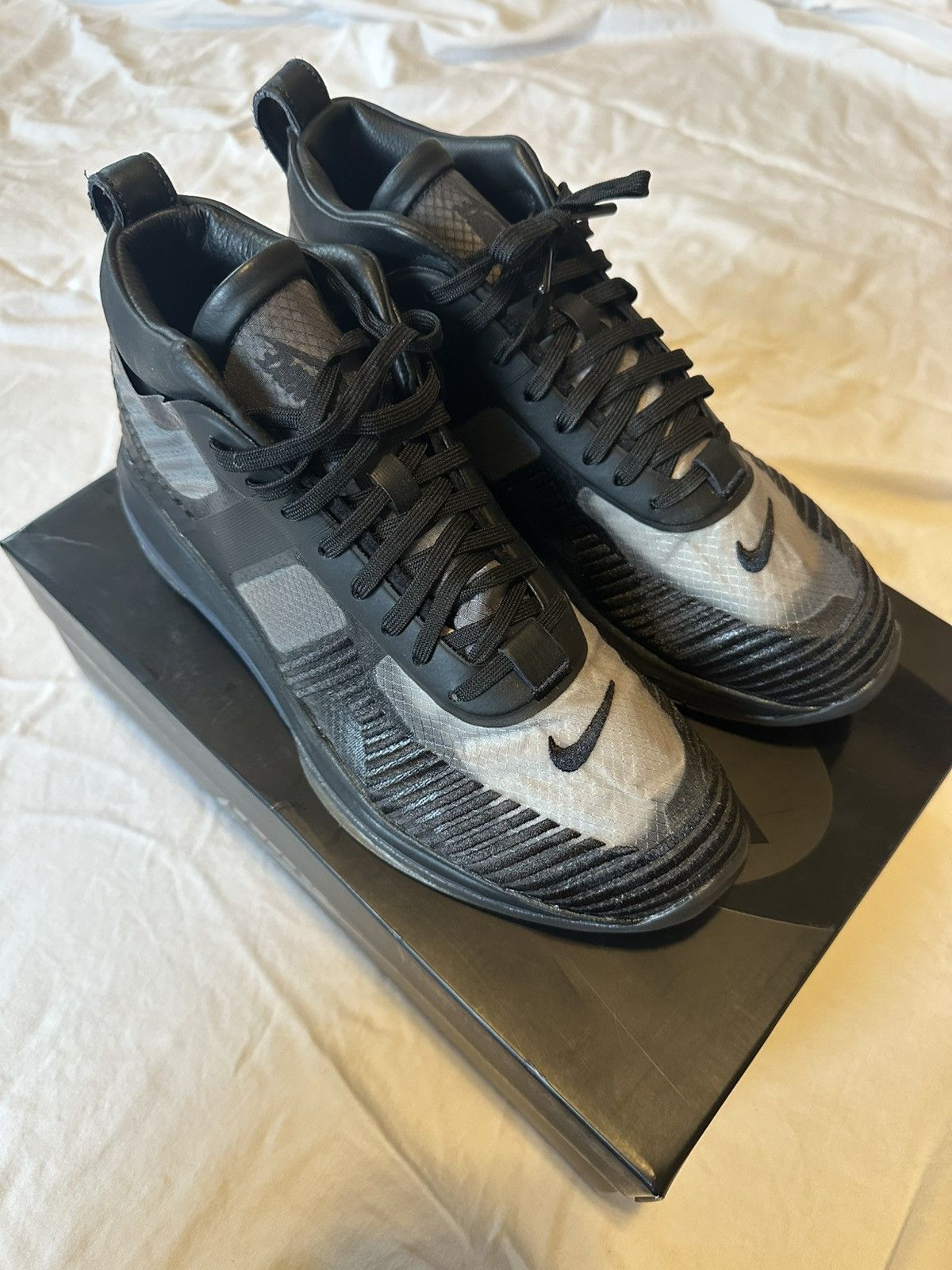John Elliott × Nike Lebron X JE Icon Black Size US 8.5 / EU 41-42 - 1 Thumbnail