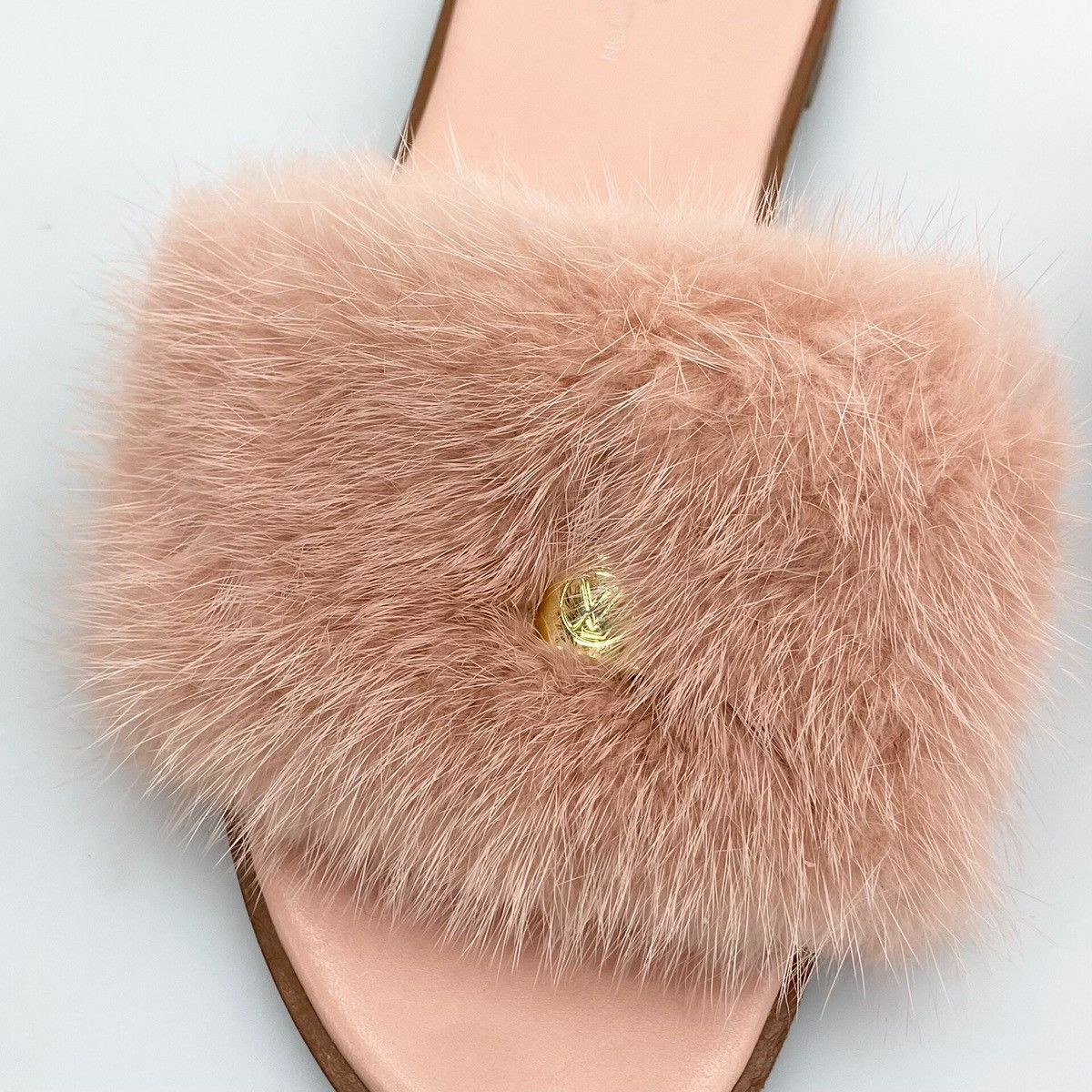 Louis Vuitton Louis Vuitton pink mink fur Lock It flat mules Size US 8 / IT 38 - 5 Thumbnail