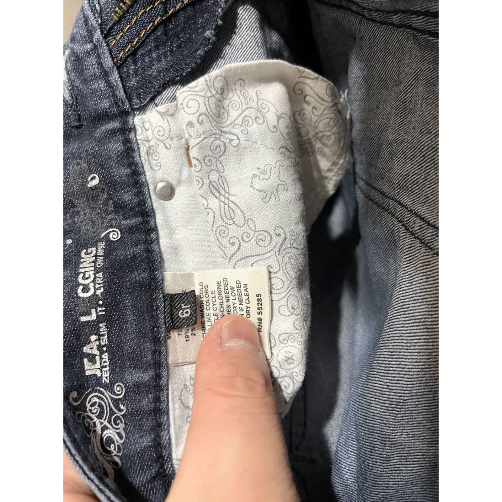 Express Express Zelda Jeans 6R Slim Fit Ultra Low Rise Dark Wash Blue Denim Jeans Women's Skinny Jegging 5-Pocket Express Logo Button Zipper Vintage No N/A Size 28" / US 6 / IT 42 - 5 Thumbnail