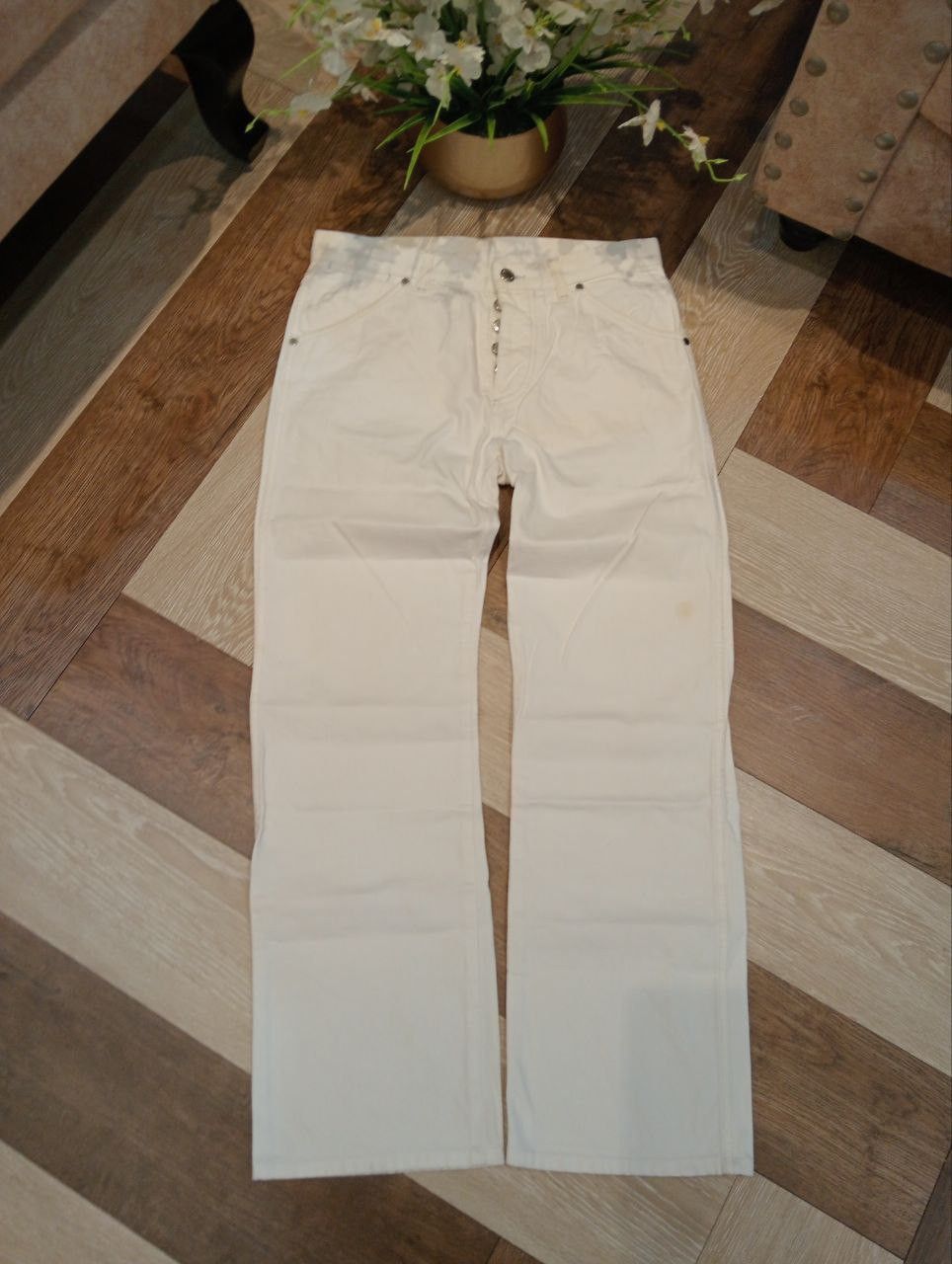 Louis Vuitton LUXURY LOUIS VUITTON DENIM PANTS - WHITE Size US 31 - 4 Thumbnail