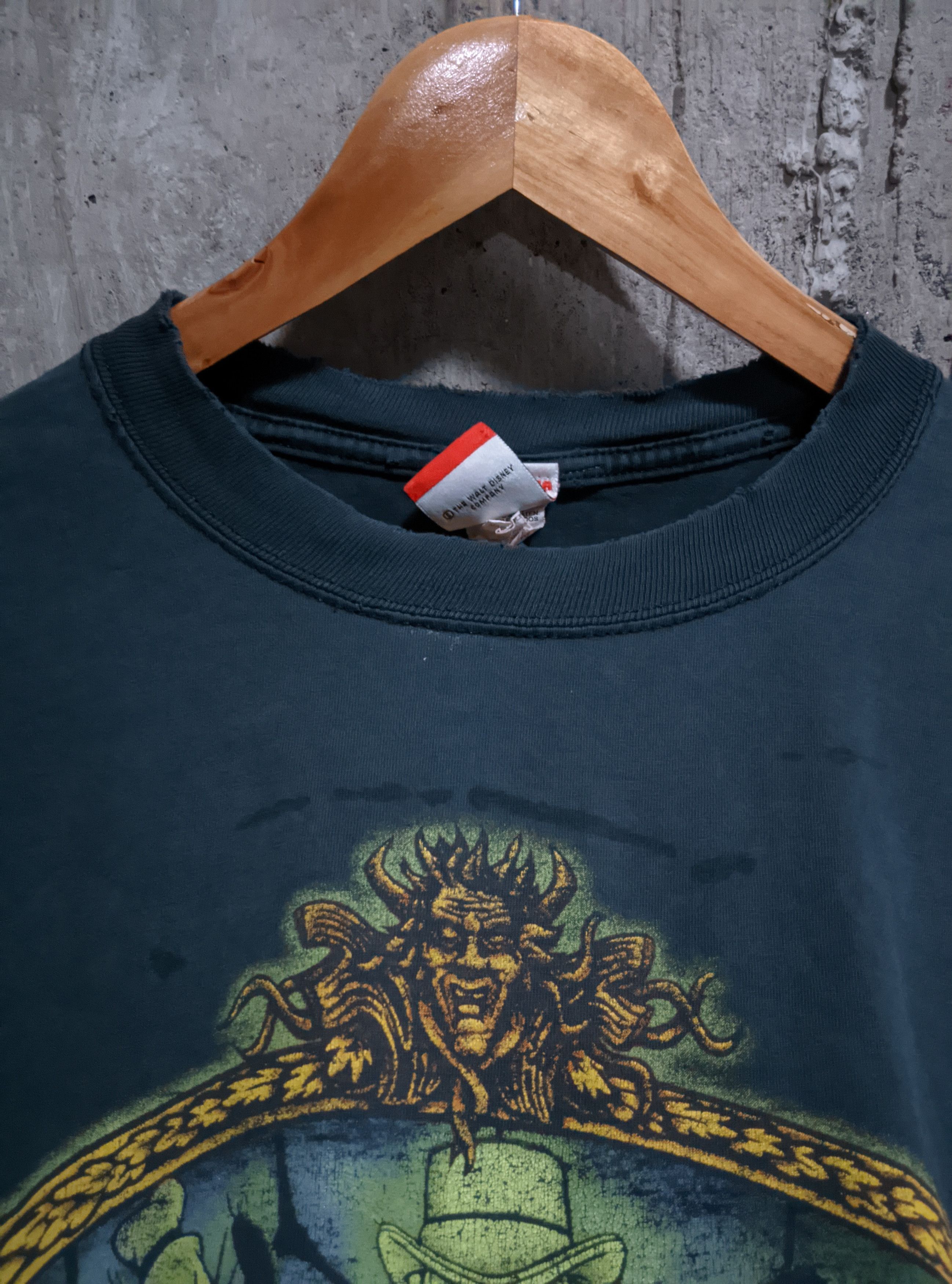 Vintage Vintage 90s Disney haunted mansion distressed thrashed erd Size US XL / EU 56 / 4 - 10 Thumbnail