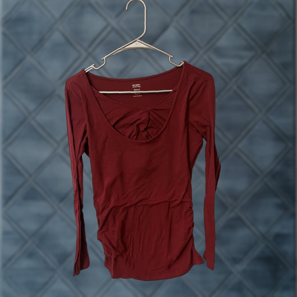 Old Navy Old Navy Ladies Fitted Maternity Long Sleeve Medium Maroon Size M / US 6-8 / IT 42-44 - 1 Thumbnail