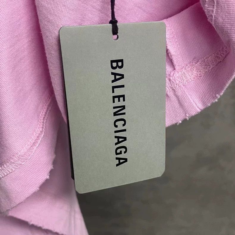 Balenciaga Balenciaga Pink love heart print logo short sleeve Size US S / EU 44-46 / 1 - 6 Thumbnail