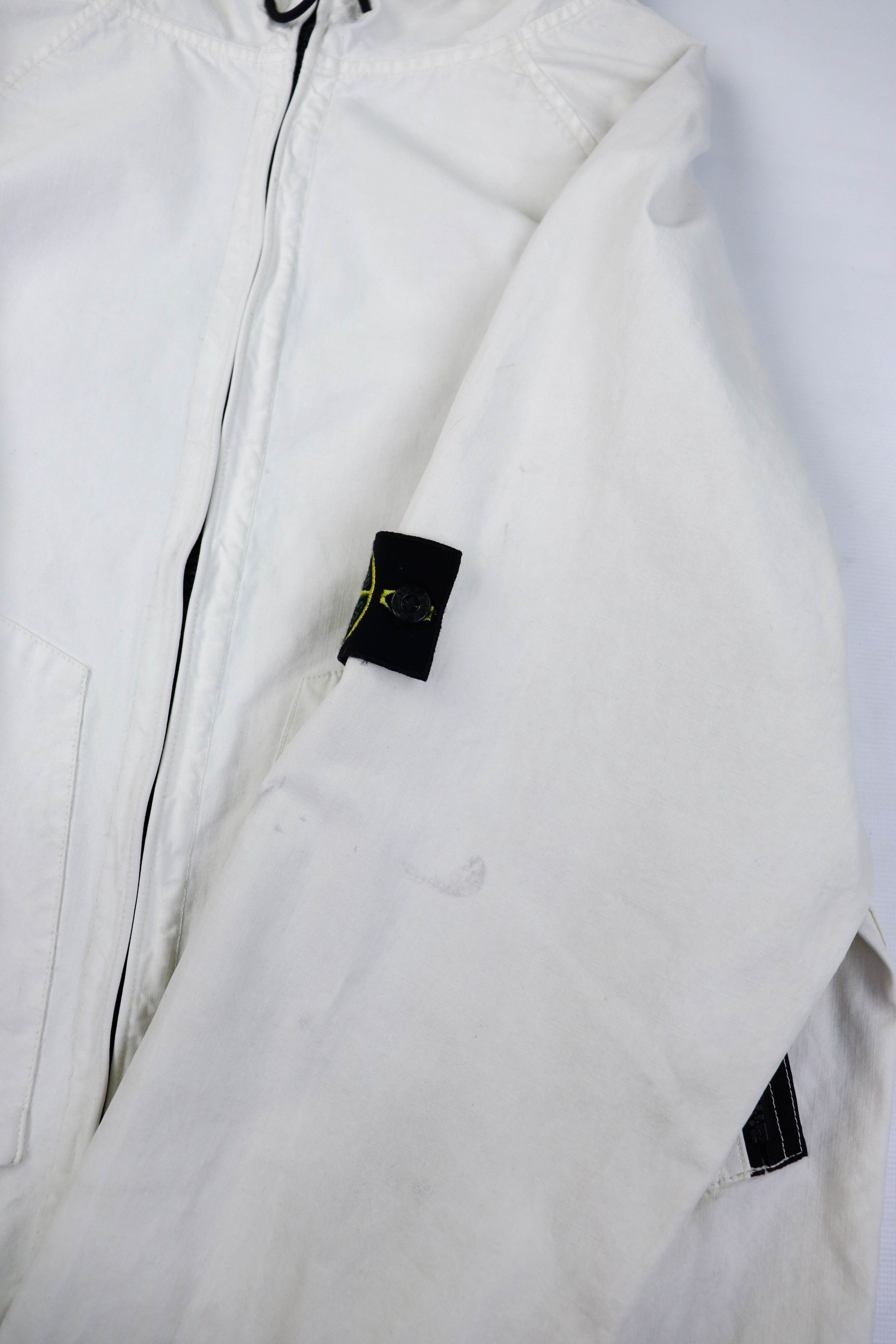 Stone Island Vintage Stone Island 06 White Laminated Cotton Hooded Jacket Size US L / EU 52-54 / 3 - 12 Thumbnail