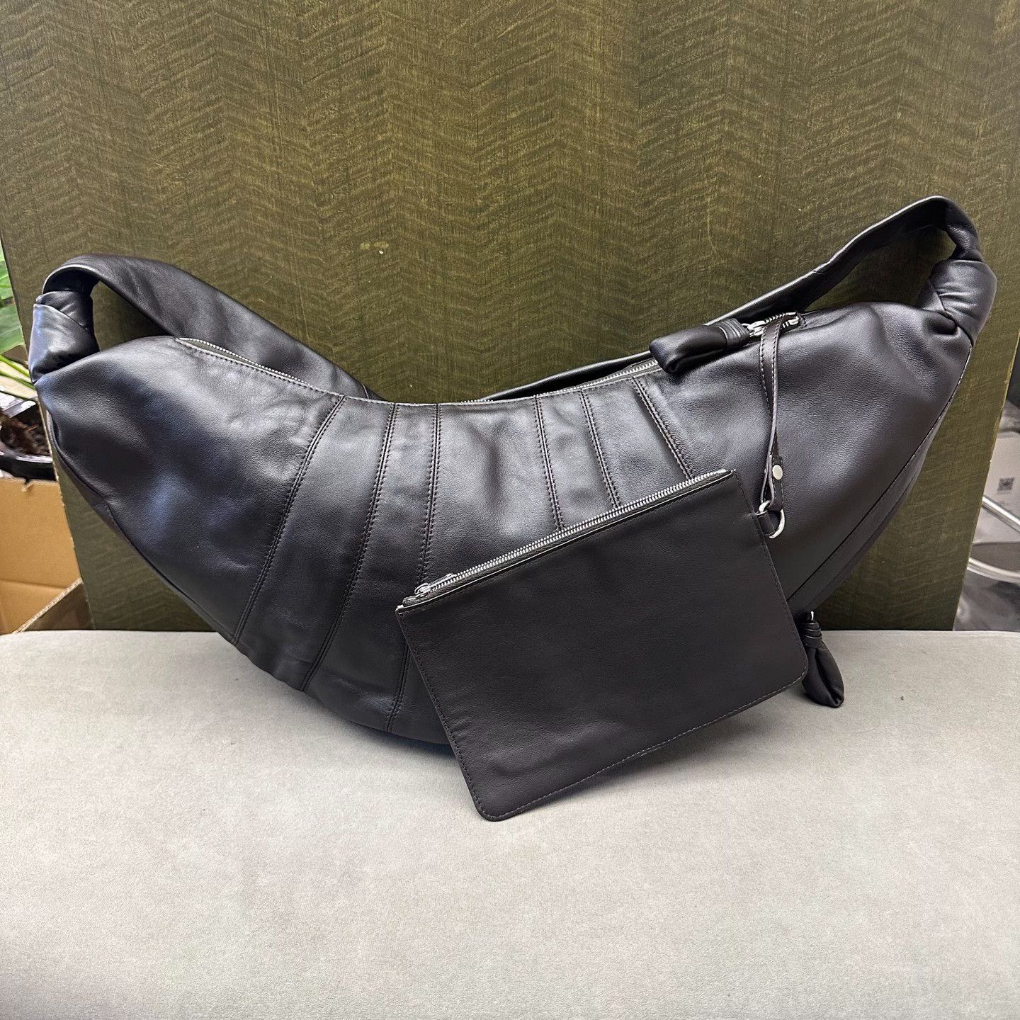 Lemaire Lemaire Large Croissant Crossbody Bag Size ONE SIZE - 1 Thumbnail