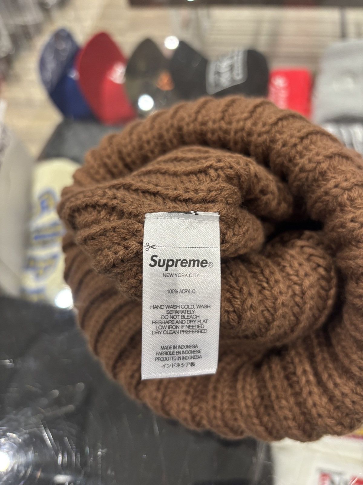 Supreme Supreme Chunky Rib Classic Logo Beanie Brown Size ONE SIZE - 3 Thumbnail