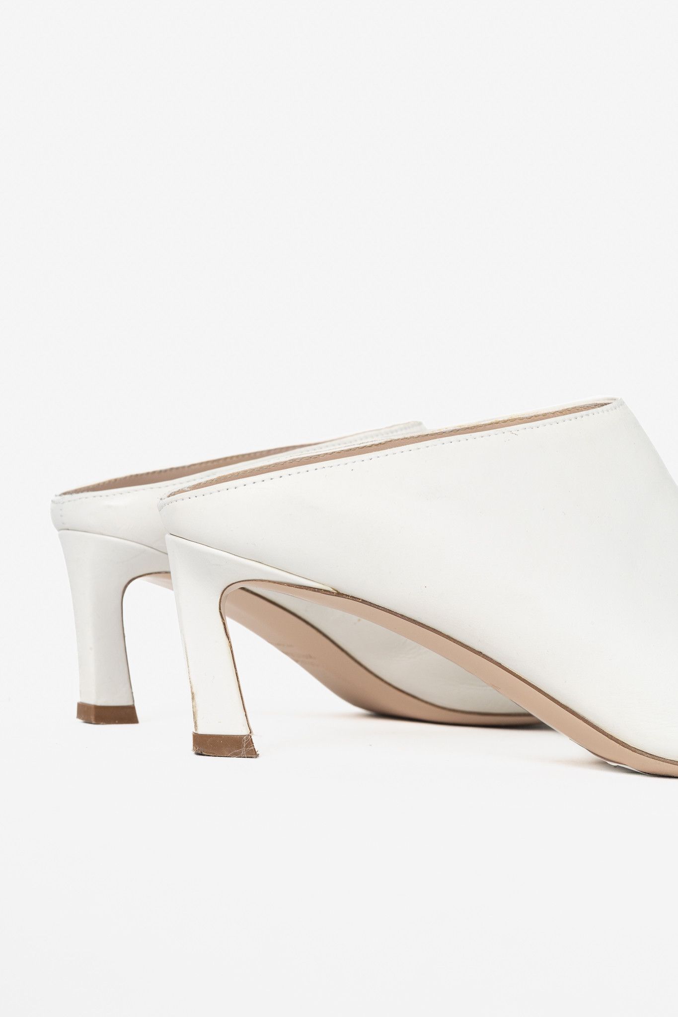 Stuart Weitzman Stuart Weitzman Mira Nero Leather Pointed-Toe Mules Size US 6 / IT 36 - 7 Thumbnail