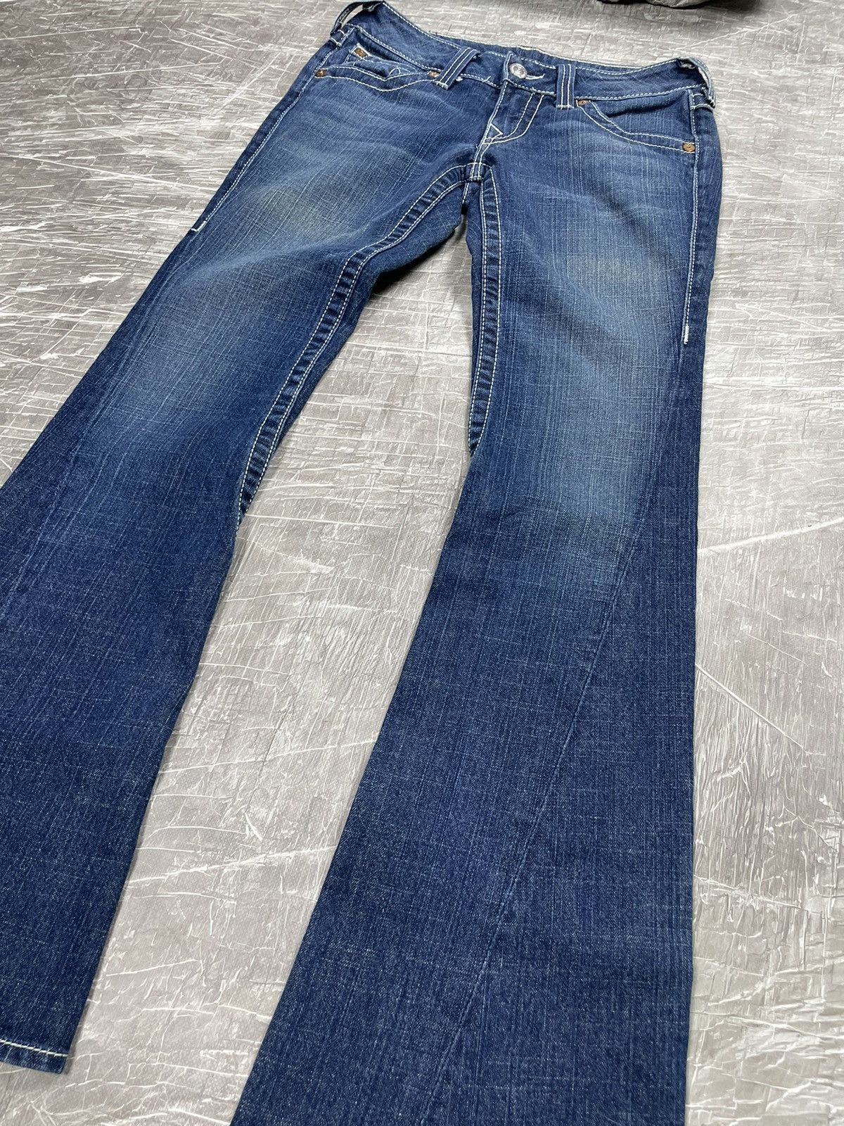 True Religion True Religion Rare Vintage Flared Contrast Stitch Y2K Jeans Size 26" / US 2 / IT 38 - 5 Thumbnail