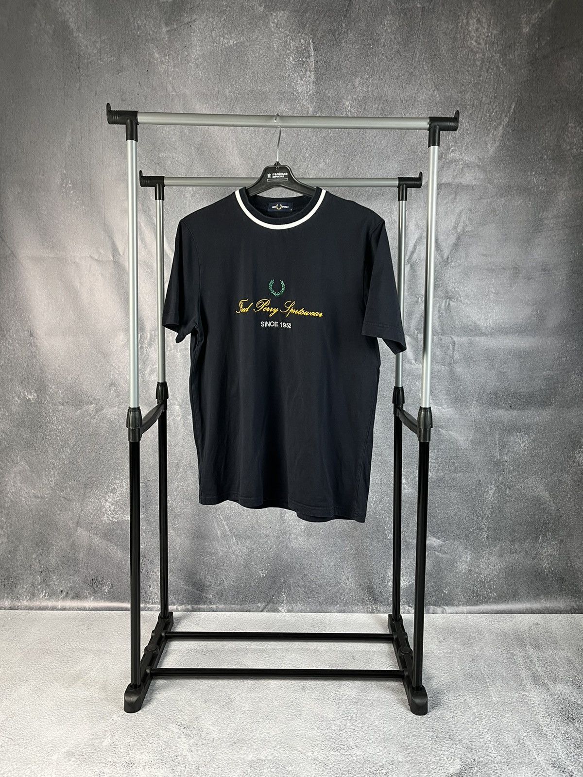 Fred Perry Fred Perry embroidered logo T-shirt Size US M / EU 48-50 / 2 - 1 Thumbnail