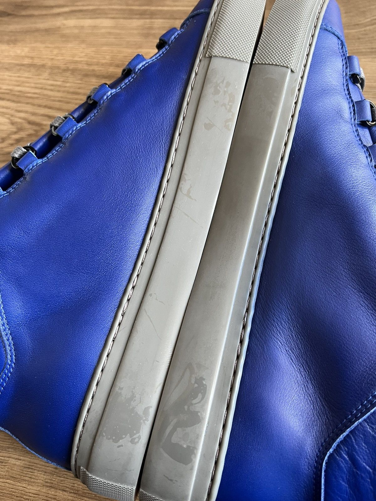 Balenciaga Balenciaga Arena High Top Leather Sneakers Blue Size 43 Size US 11 / EU 44 - 11 Thumbnail
