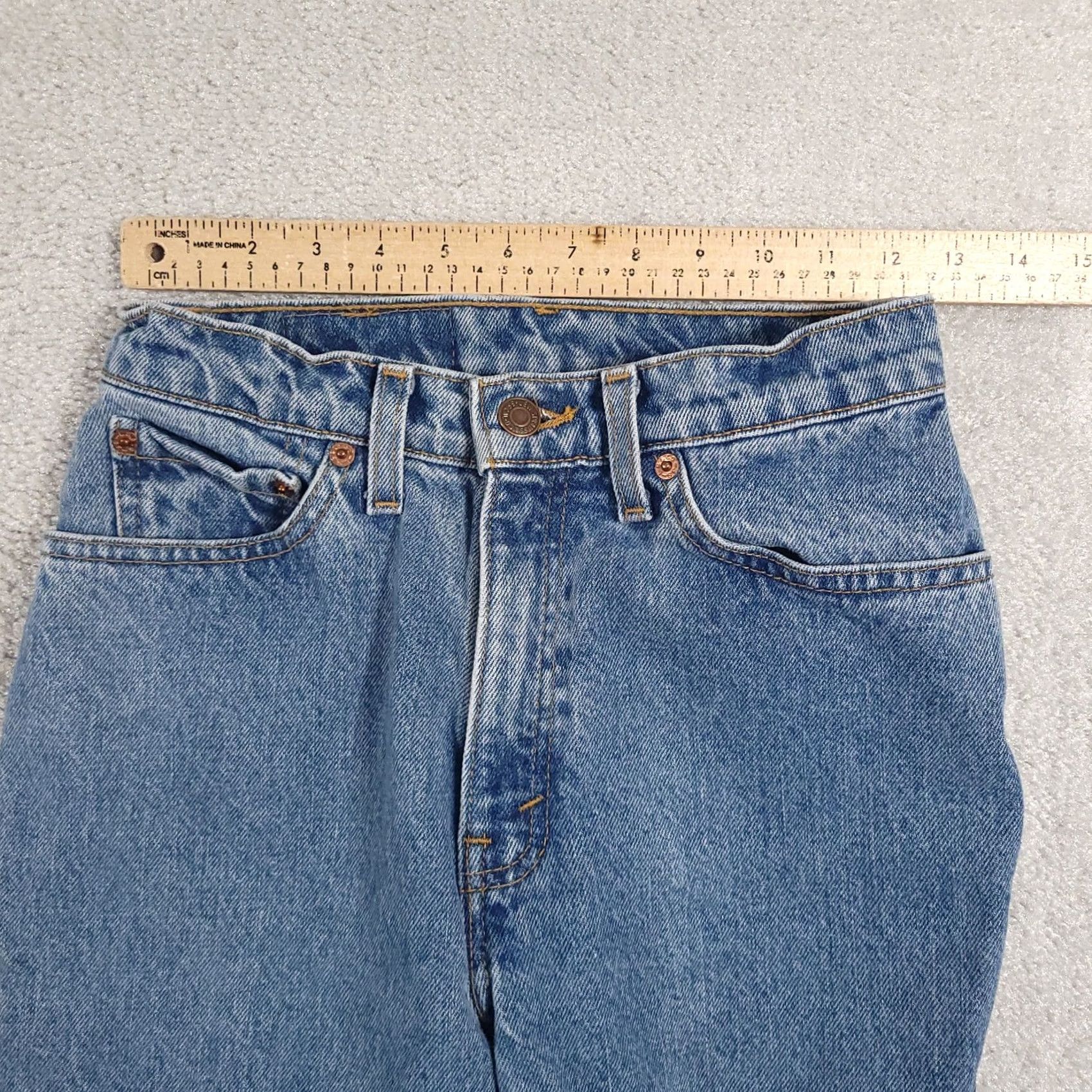 Levi's VINTAGE Levi's Jeans Womens 7 Slim Fit Tapered Leg High Rise Denim Blue 90s Mens? Women? (Please confirm) Size 28" / US 6 / IT 42 - 7 Thumbnail