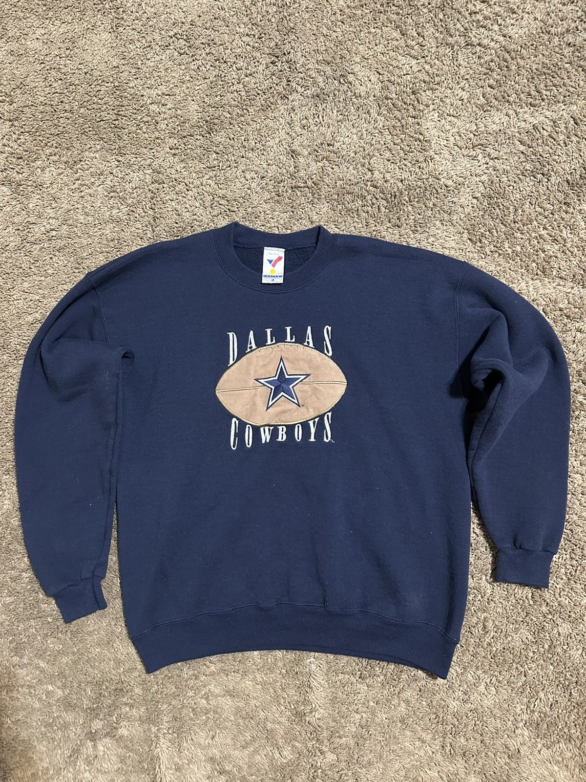 NFL × Vintage Vintage NFL Dallas Cowboys “football” sweater 90s size large Size US L / EU 52-54 / 3 - 1 Thumbnail