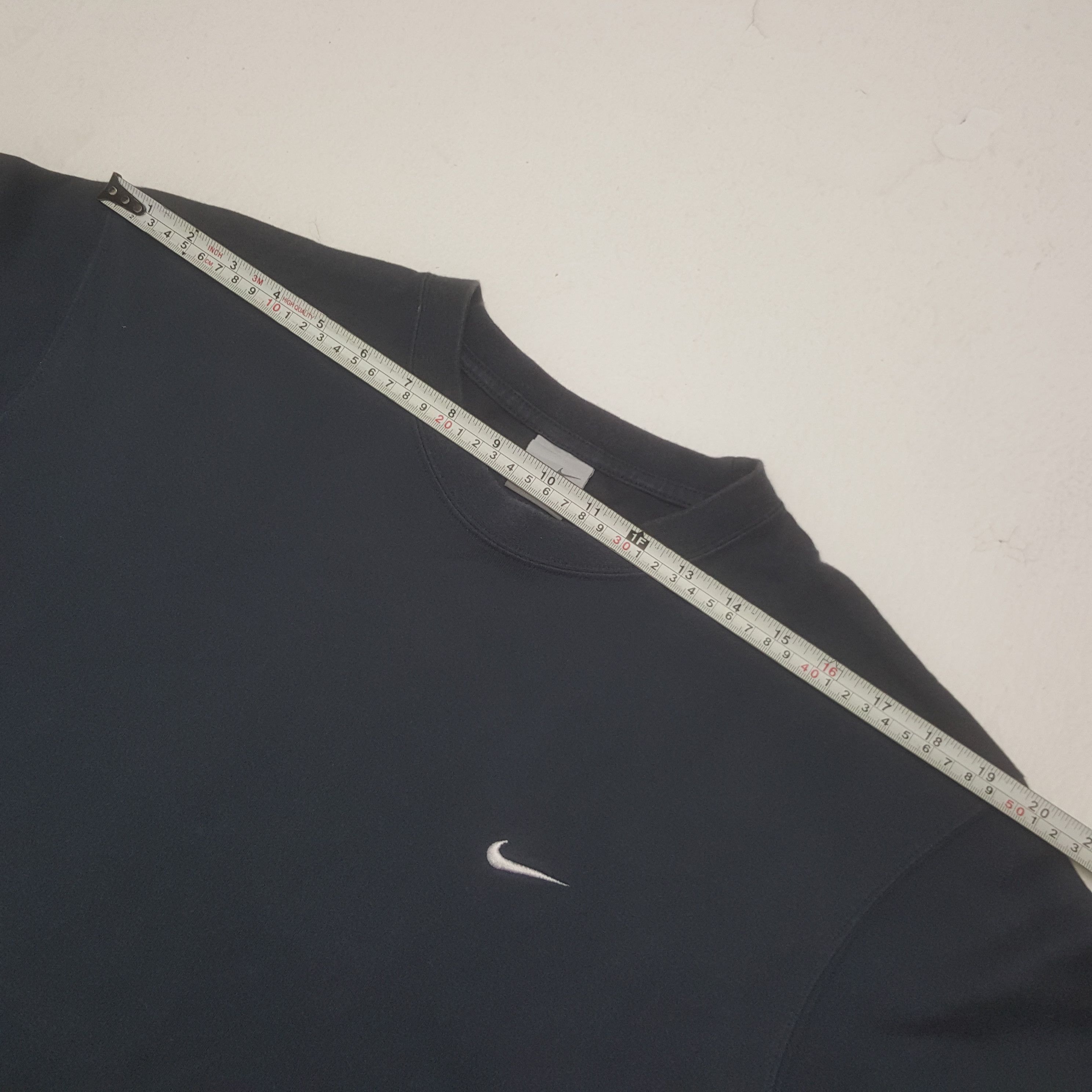 Nike × Vintage Vintage Nike Embroidery Swoosh Logo Tshirt Size US M / EU 48-50 / 2 - 5 Thumbnail