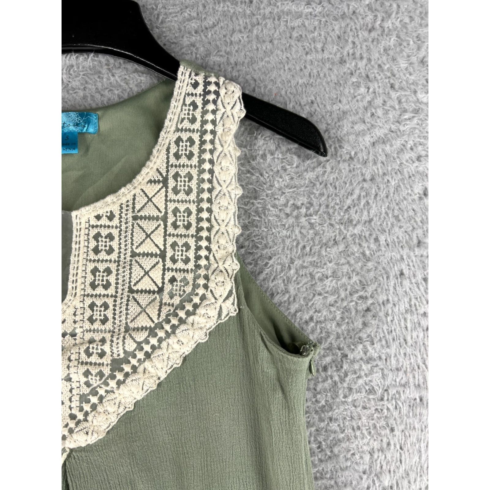 Vintage Buttons Womens Blouse Shirt Small Green Bohemian Sleeveless Round Neck Tank Size L / US 10 / IT 46 - 7 Thumbnail