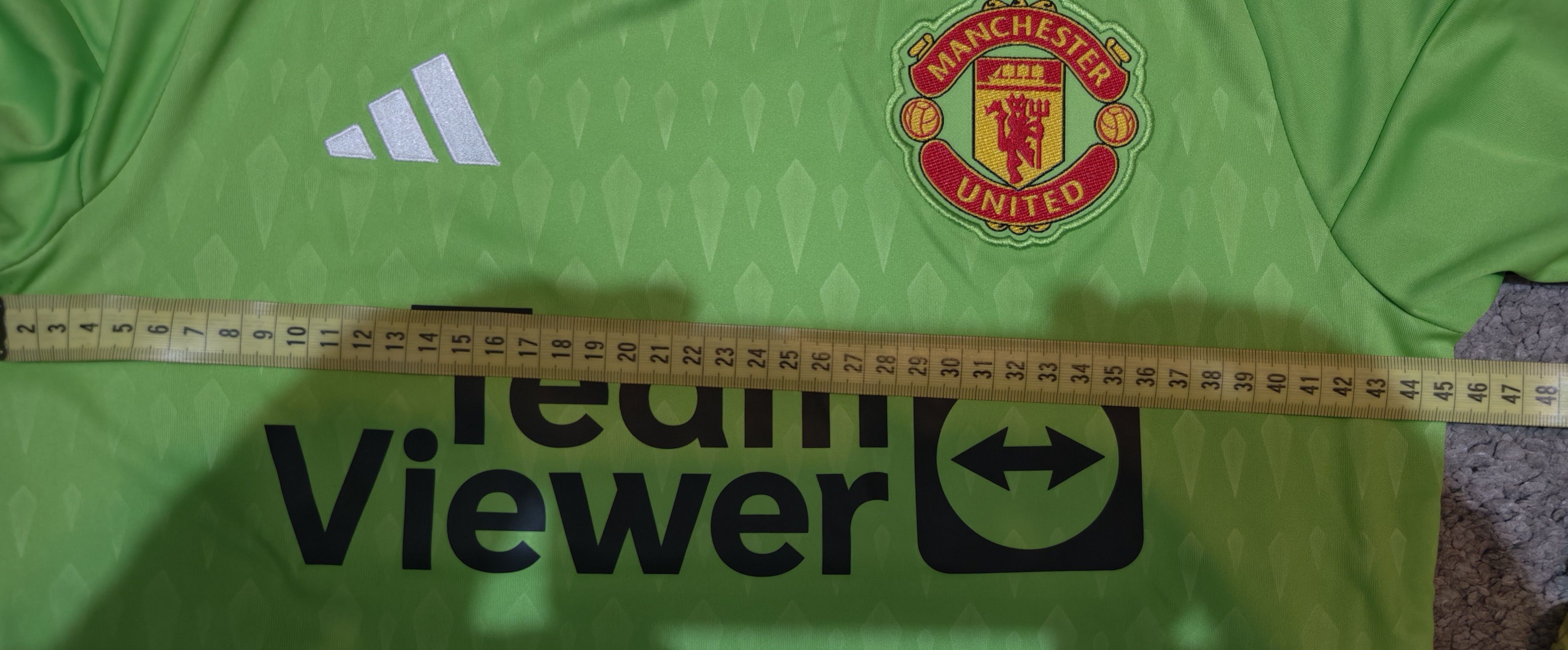 Adidas Manchester United 2023 goalkeeper adidas jersey Size US S / EU 44-46 / 1 - 2 Thumbnail