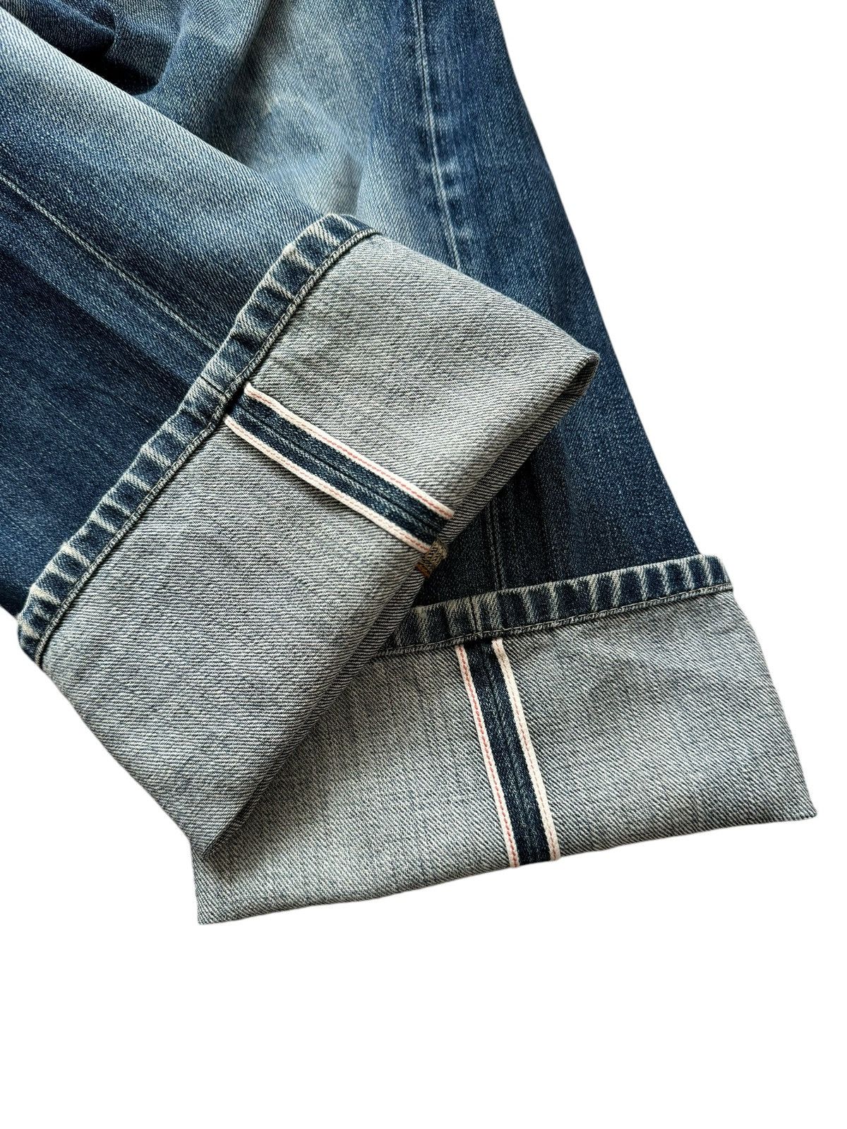 Uniqlo VINTAGE UNIQLO SELVEDGE DISTRESSED JEANS Size US 36 / EU 52 - 14 Thumbnail