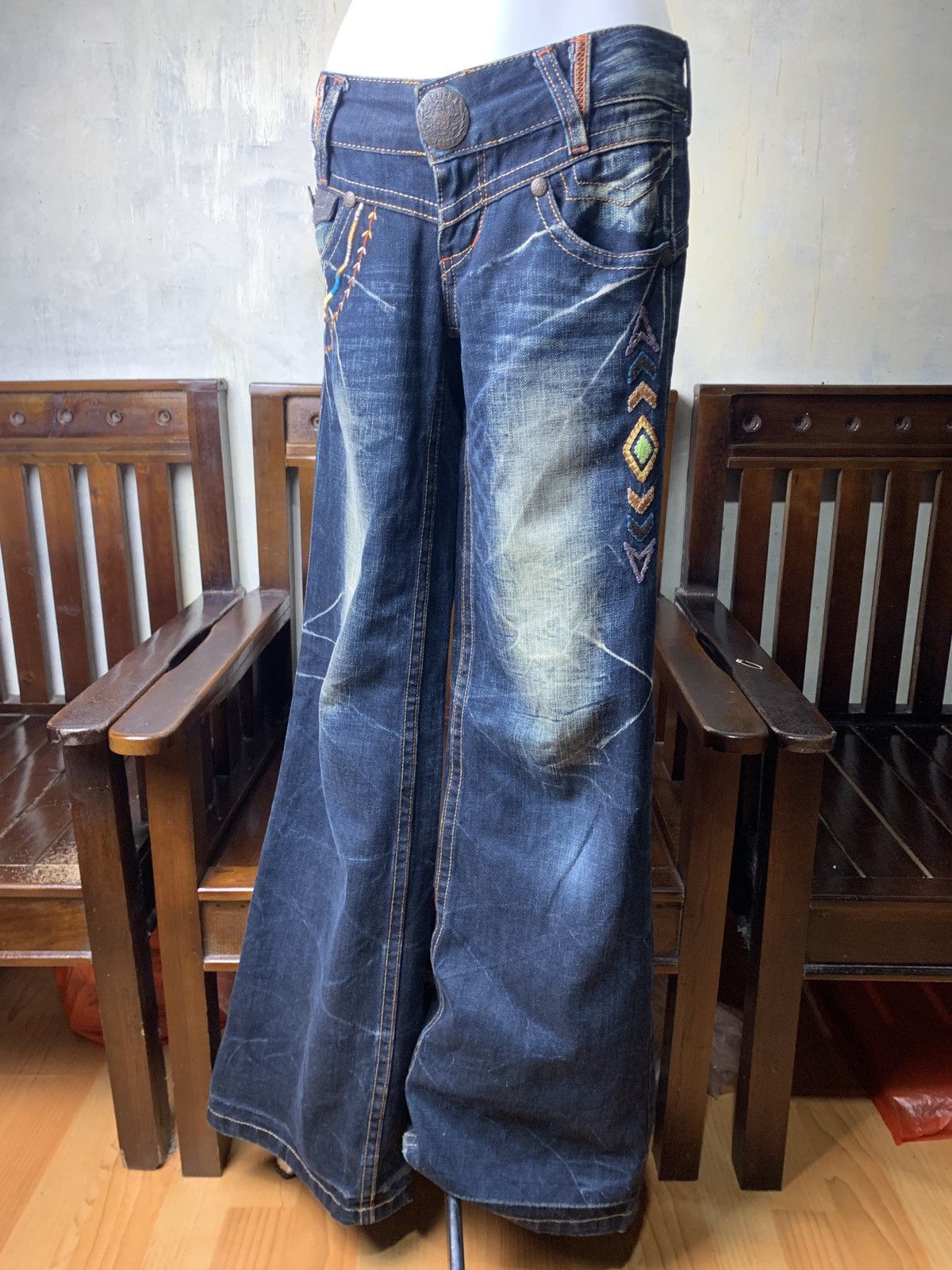 Japanese Brand Riobera Japan Navajo Embroidered Flared Baggy Jeans Pants Size 30" / US 8 / IT 44 - 3 Thumbnail