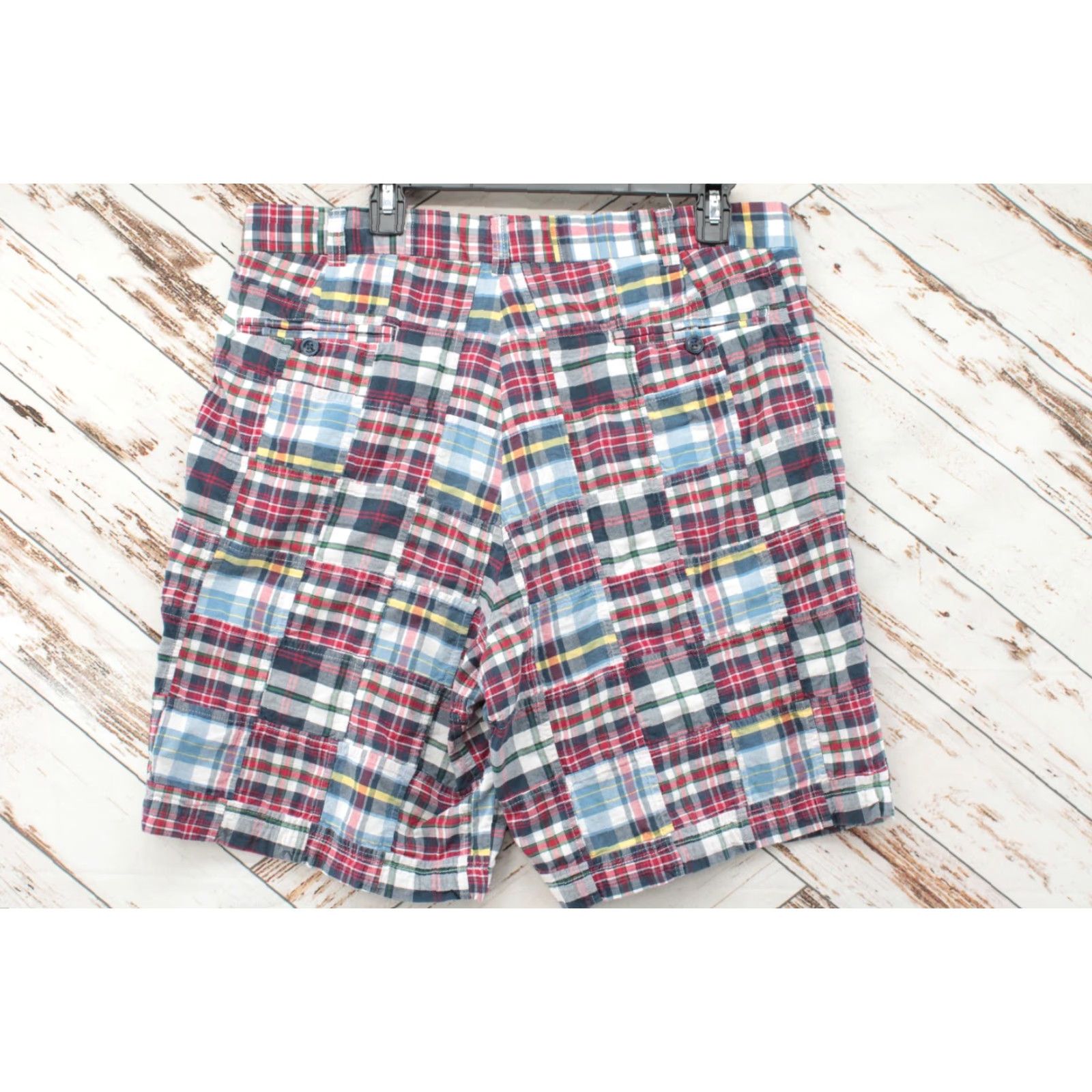 Jos. A. Bank Jos. A. Bank Men's 36 Multicolor Plaid Golf Chino Shorts - Preppy Madras Patchwork, Casual Travel, Easy Care, Regular Fit Size US 36 / EU 52 - 2 Thumbnail