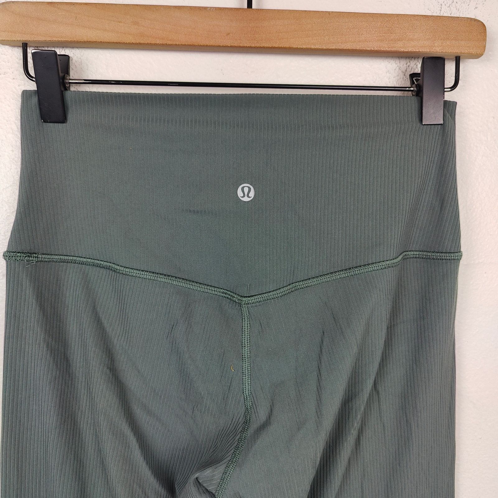 Lululemon Lululemon Align Ribbed High-Rise Pant 25" Womens 8 Green Size 30" / US 8 / IT 44 - 4 Thumbnail