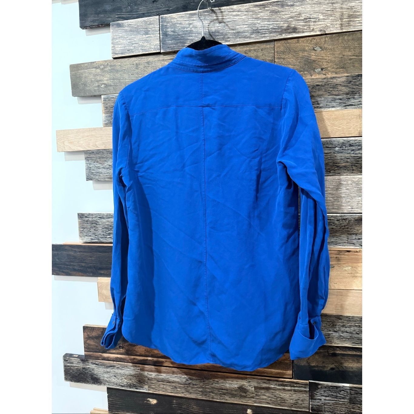 Halston Halston blue silk blouse some snags size Medium Size M / US 6-8 / IT 42-44 - 2 Thumbnail