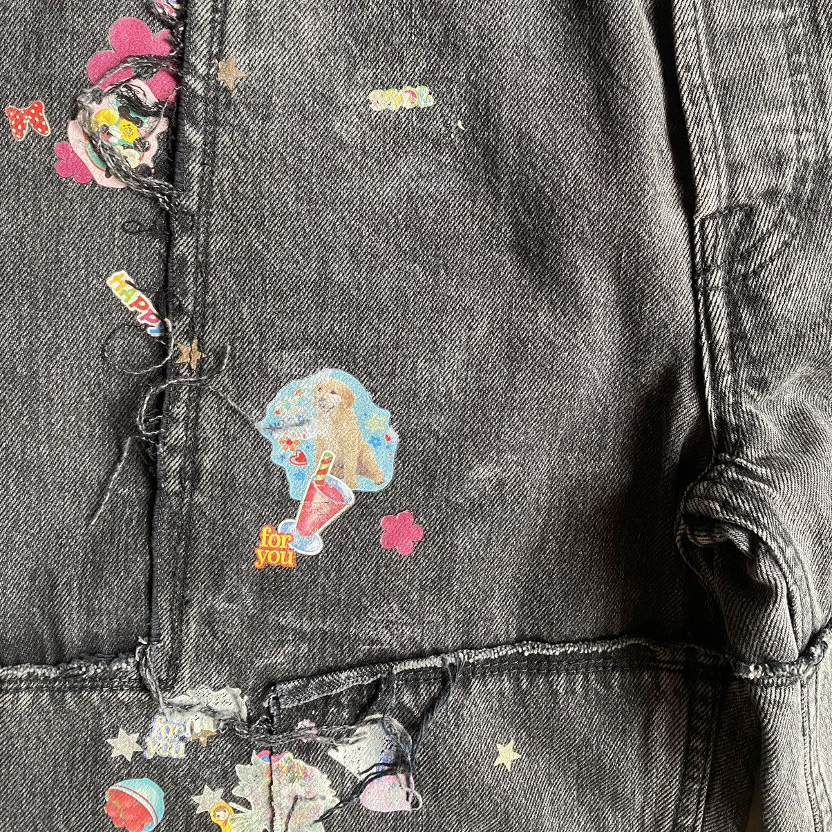 Levi's × Vetements Deconstructed Sticker Jeans Size 27" / US 4 / IT 40 - 12 Thumbnail